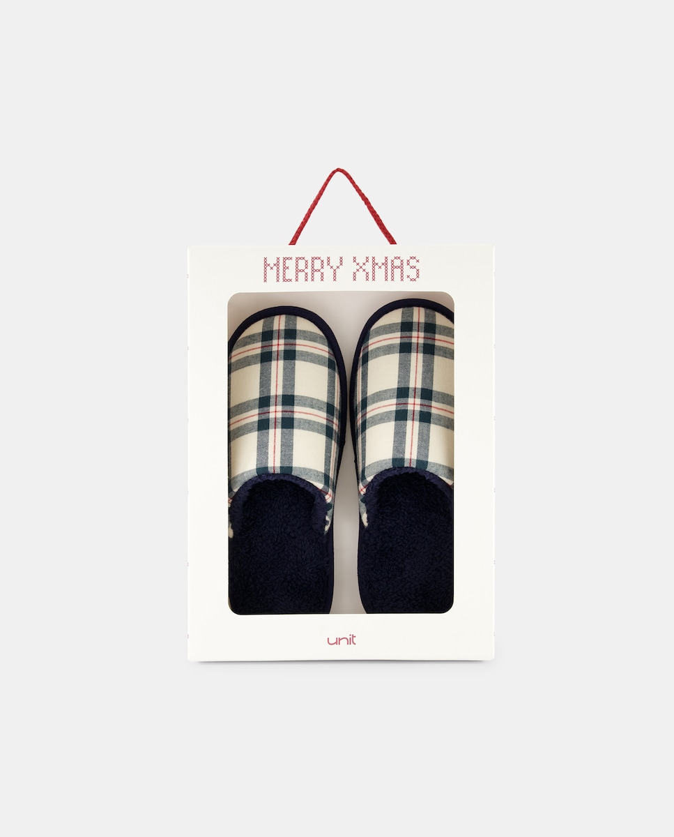 Zapatilla abierta cuadros navidad con caja de regalo 1