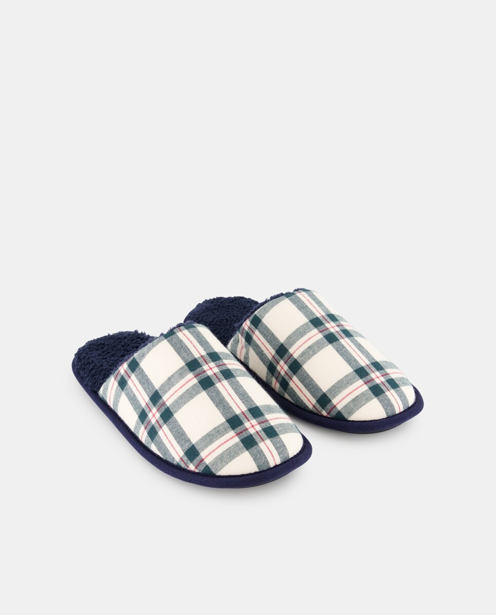 Zapatilla abierta cuadros navidad con caja de regalo 3