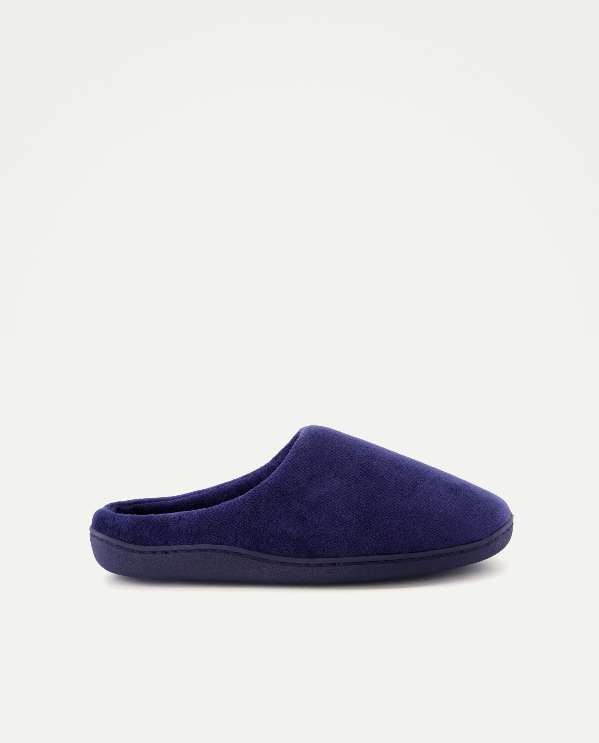 Imagen 0 de Zapatilla de hombre abierta de velvet con piso de goma