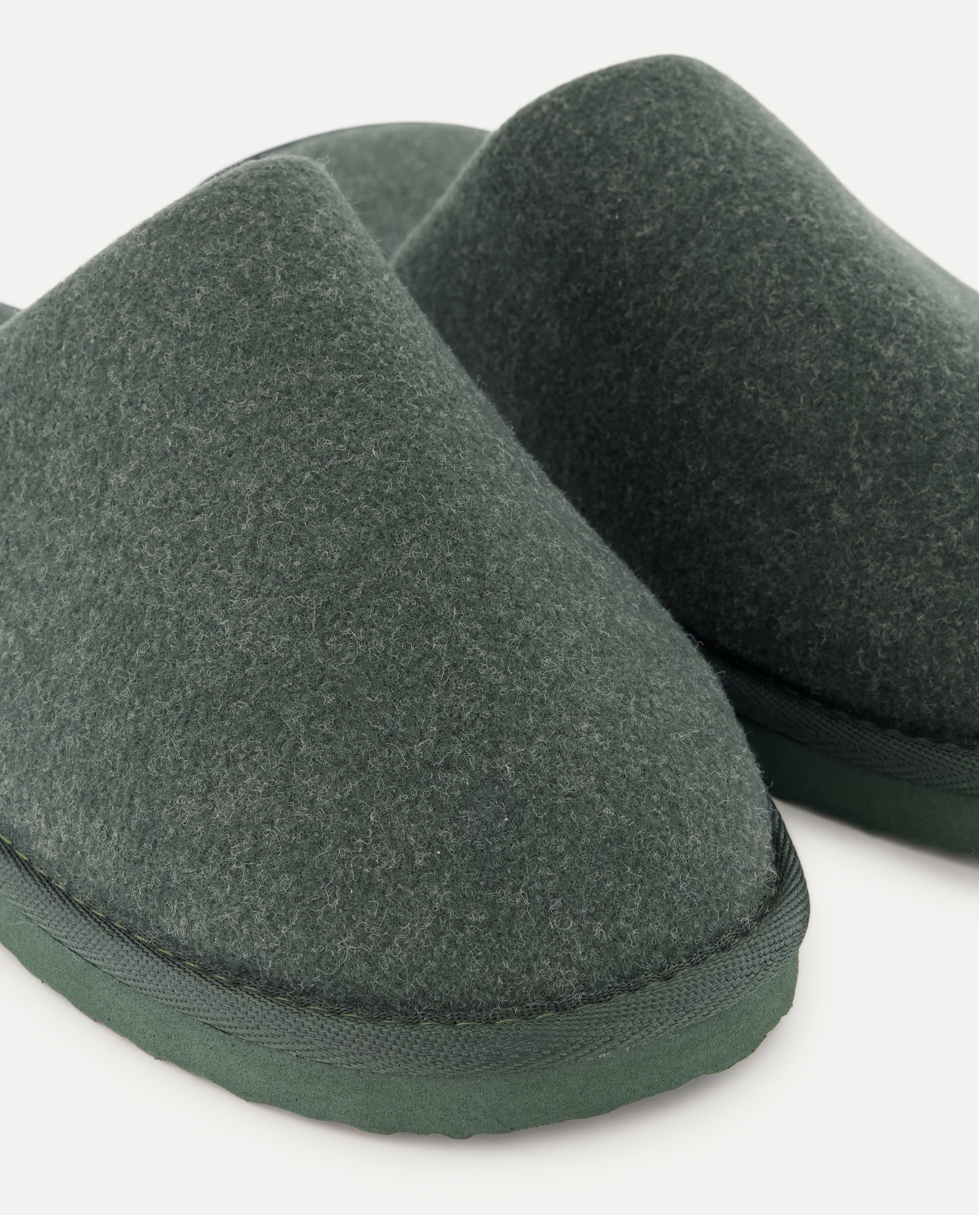 Zapatilla de hombre abierta de fieltro con piso ligero 530 Verde oscuro-5
