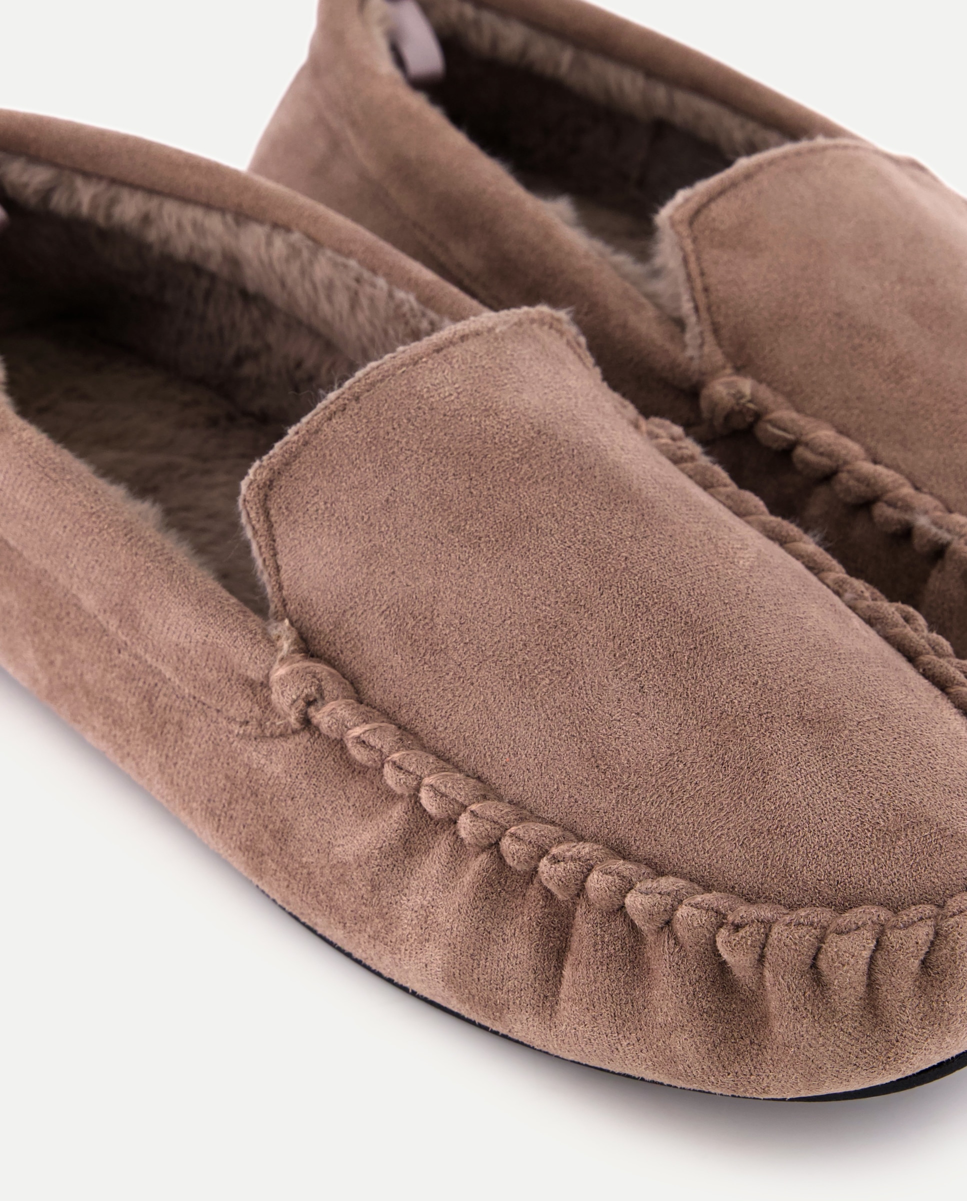 Zapatilla cerrada de micro con piso de goma de hombre 820 Gris medio-5