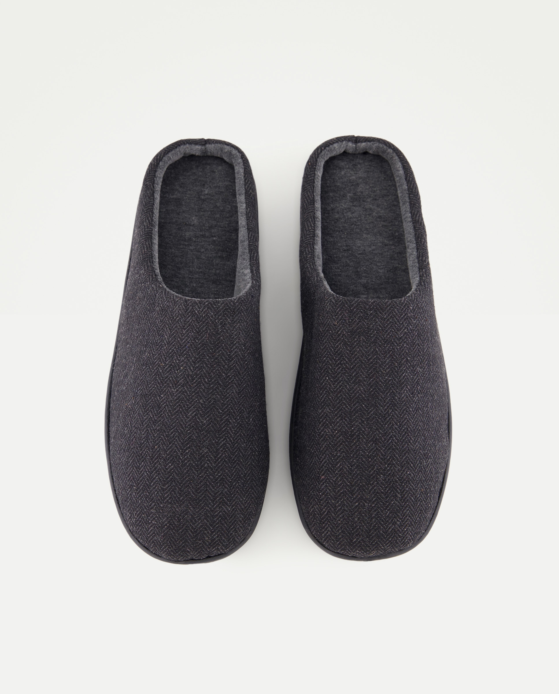 Zapatilla abierta espiga de hombre con piso de goma 820 Gris medio-4