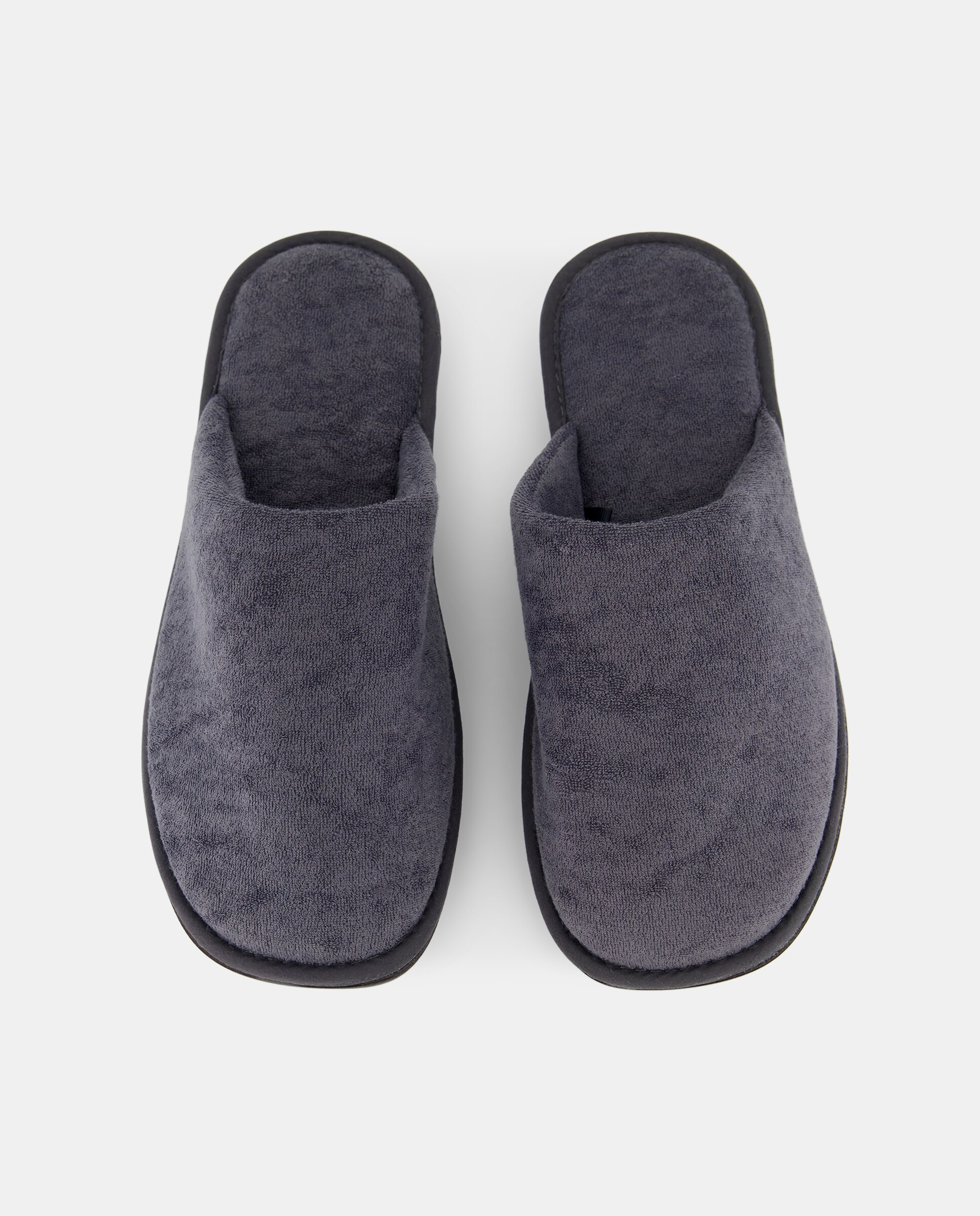 Zapatilla rizo con piso de goma Gris-4
