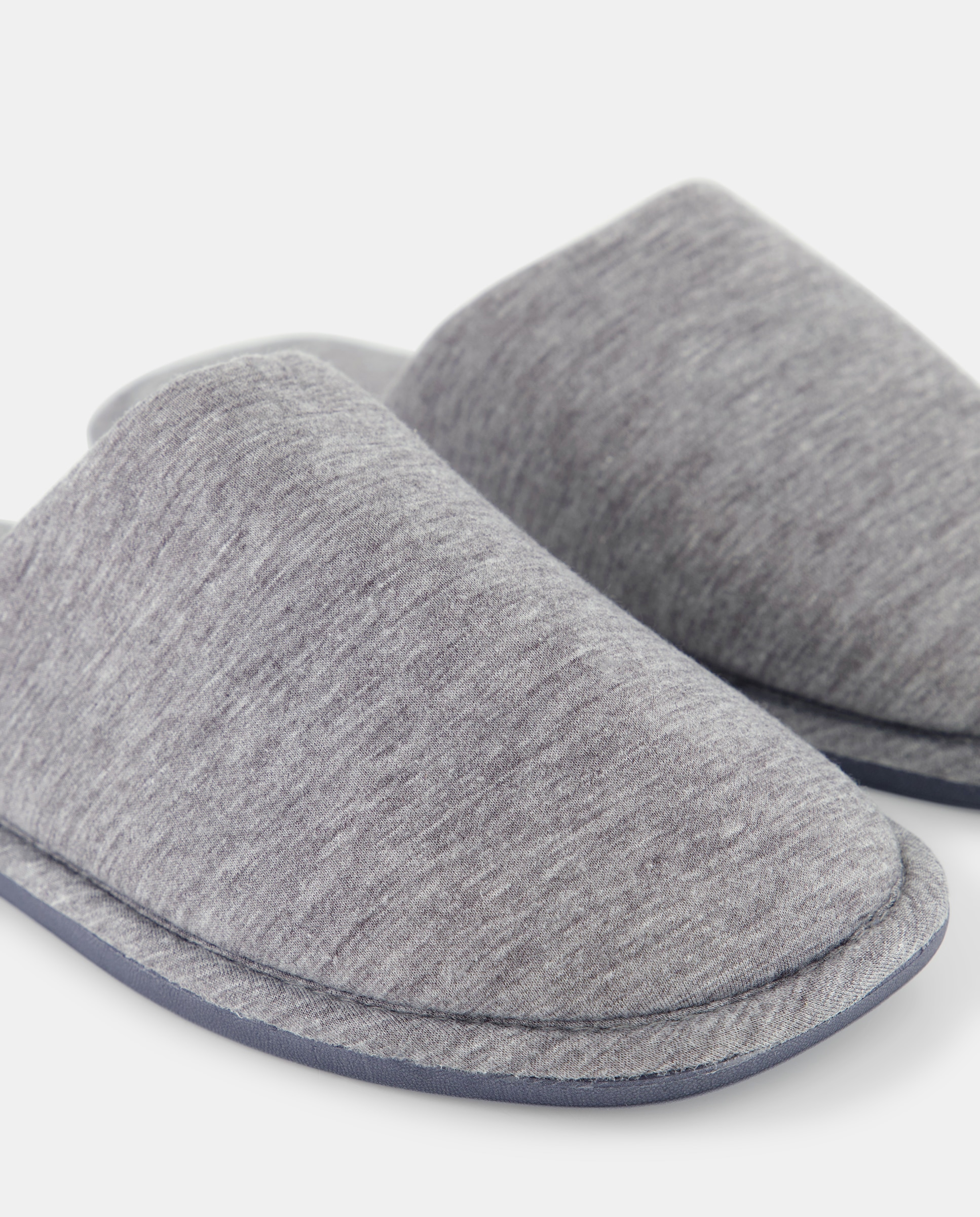 Zapatilla jersey con piso de goma Gris-5