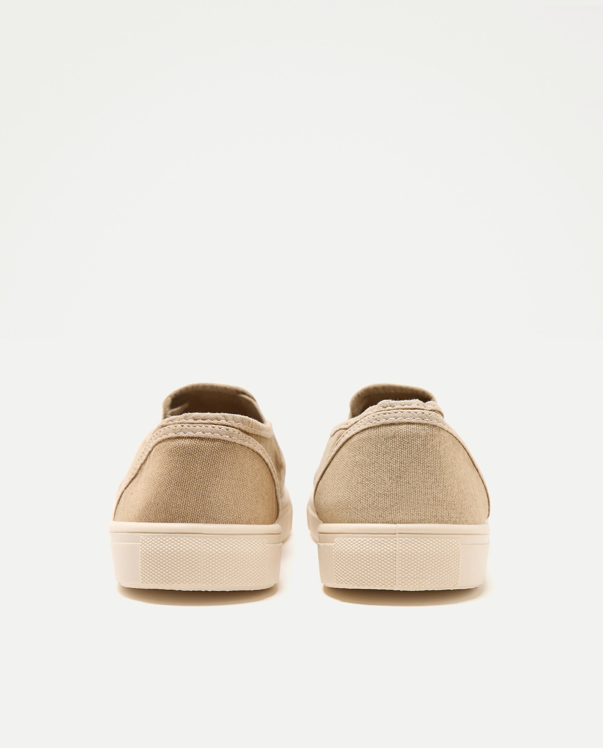 Zapato elasticos de lona lavada con piso de goma Beige-3