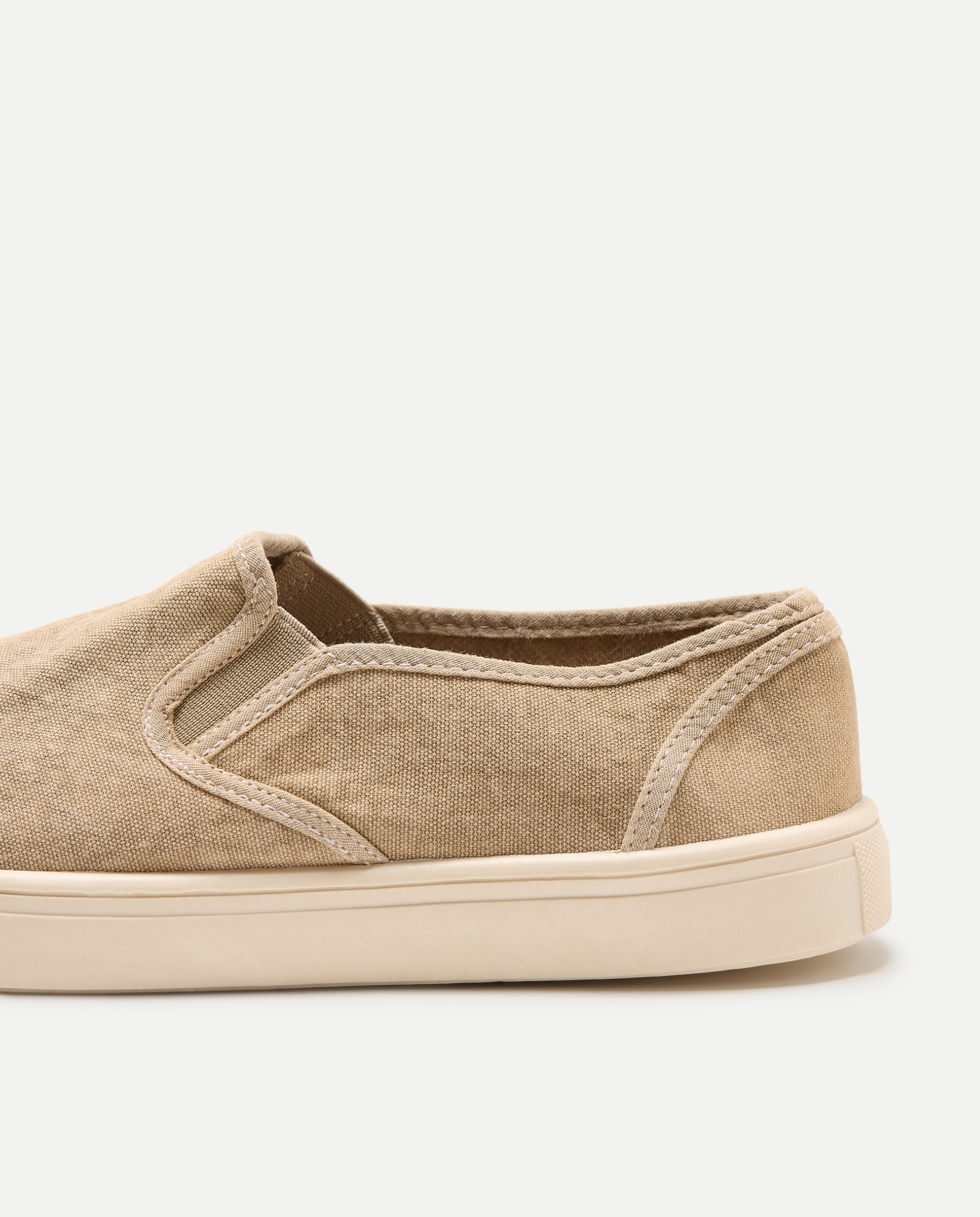 Zapato elasticos de lona lavada con piso de goma Beige-5