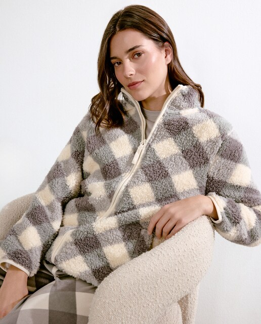 Imagen 0 de Bata de mujer lisa.