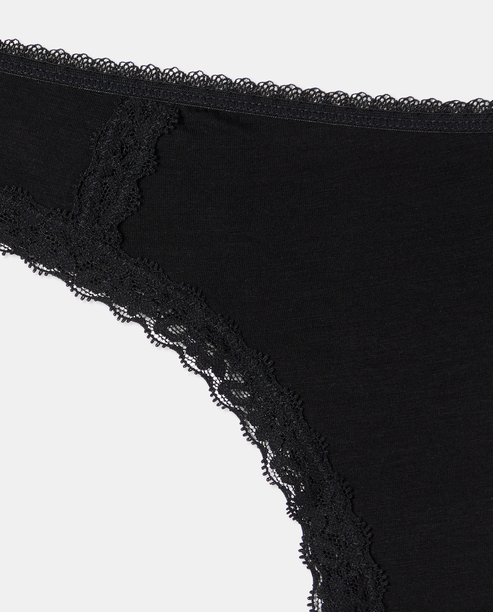 Tanga em Tecido de Modal e Renda Preto-4