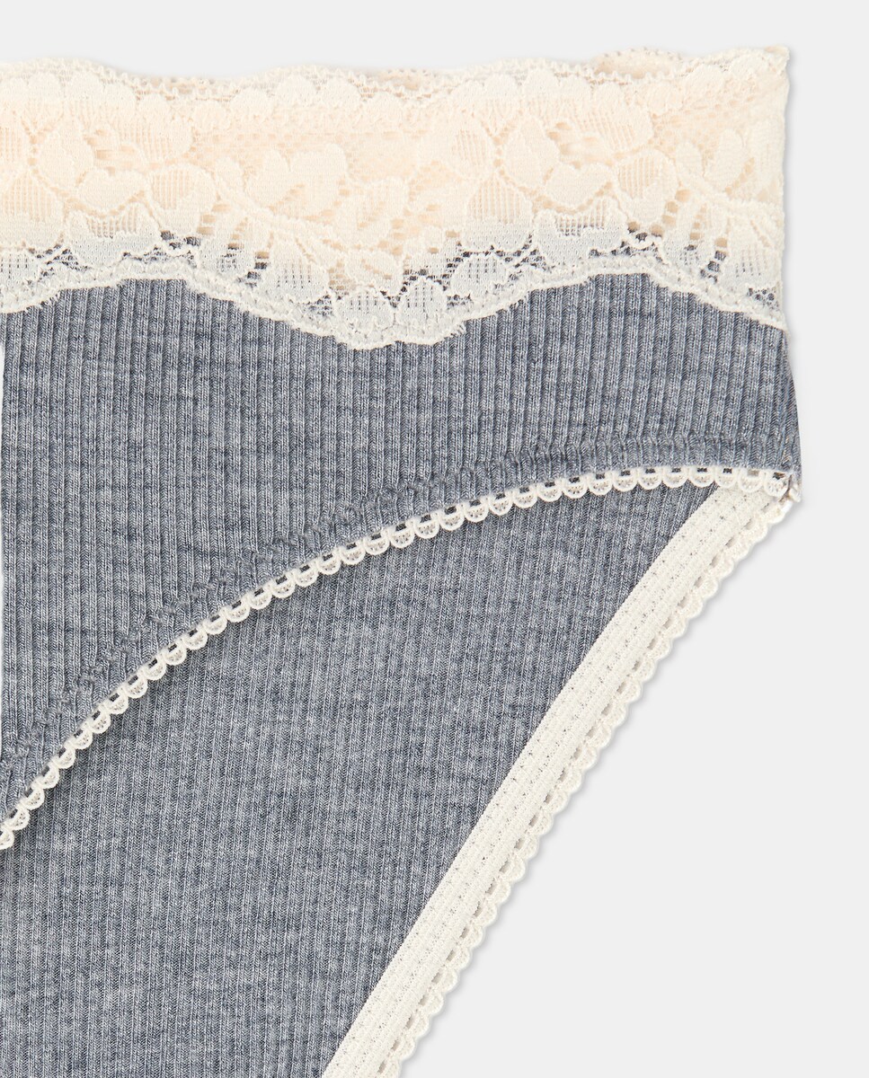 Cueca de Cintura Subida com Debruado de Renda Cinzento-5