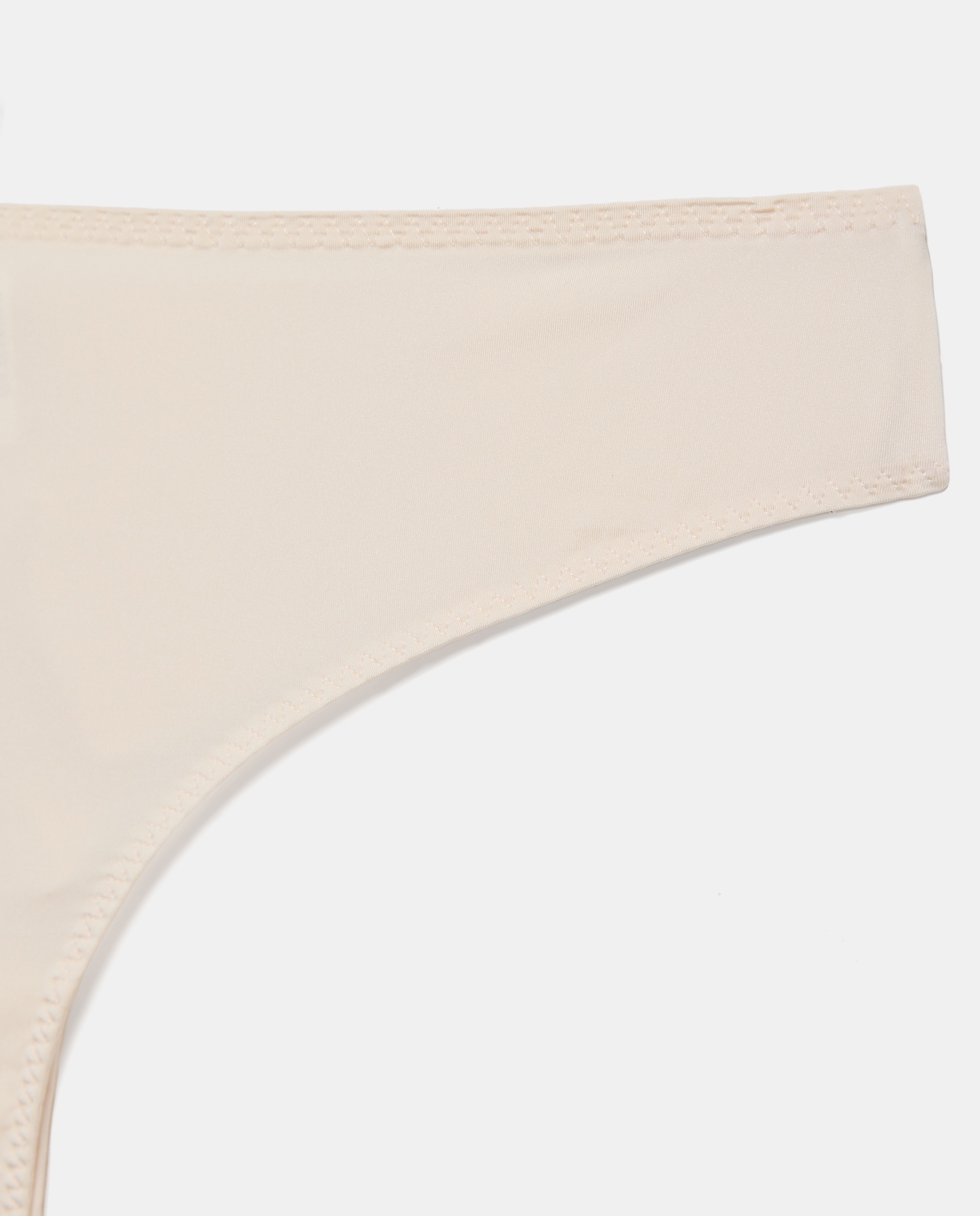 Cueca Tipo Brasileira de Cetim 150 Baunilha-4