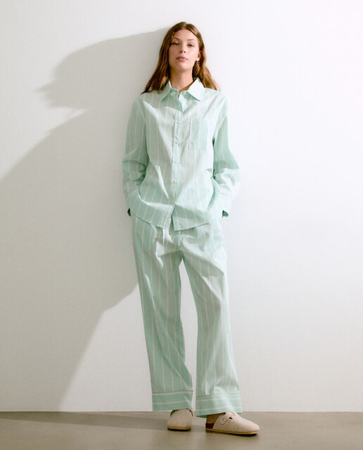 Pijama camisero de rayas de mujer