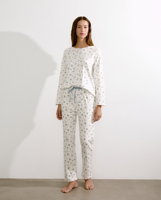 Imagem 0 de Pijama com estampado floral