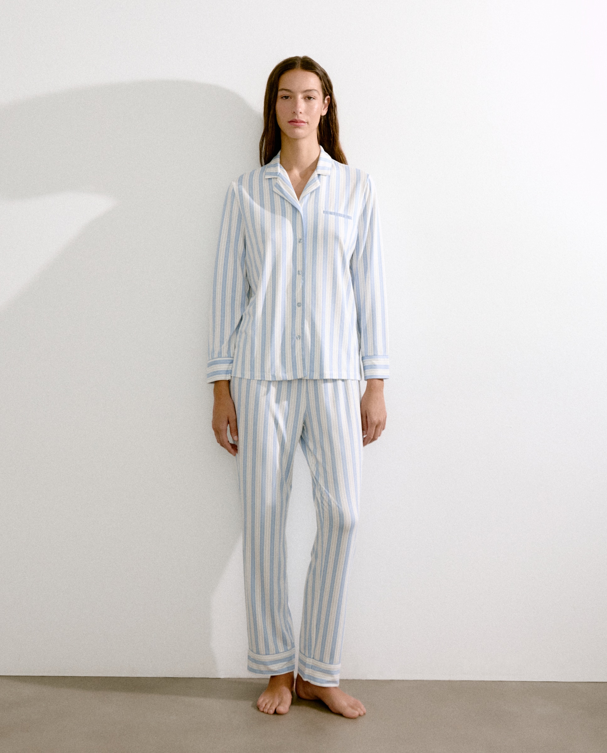 Pijama Camiseiro às Riscas 410 Azul Claro-1