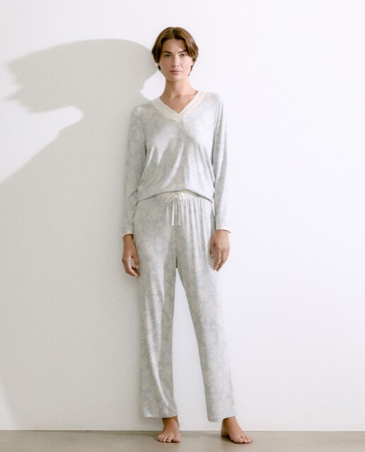 Imagen 0 de Pijama completo estampado de mujer