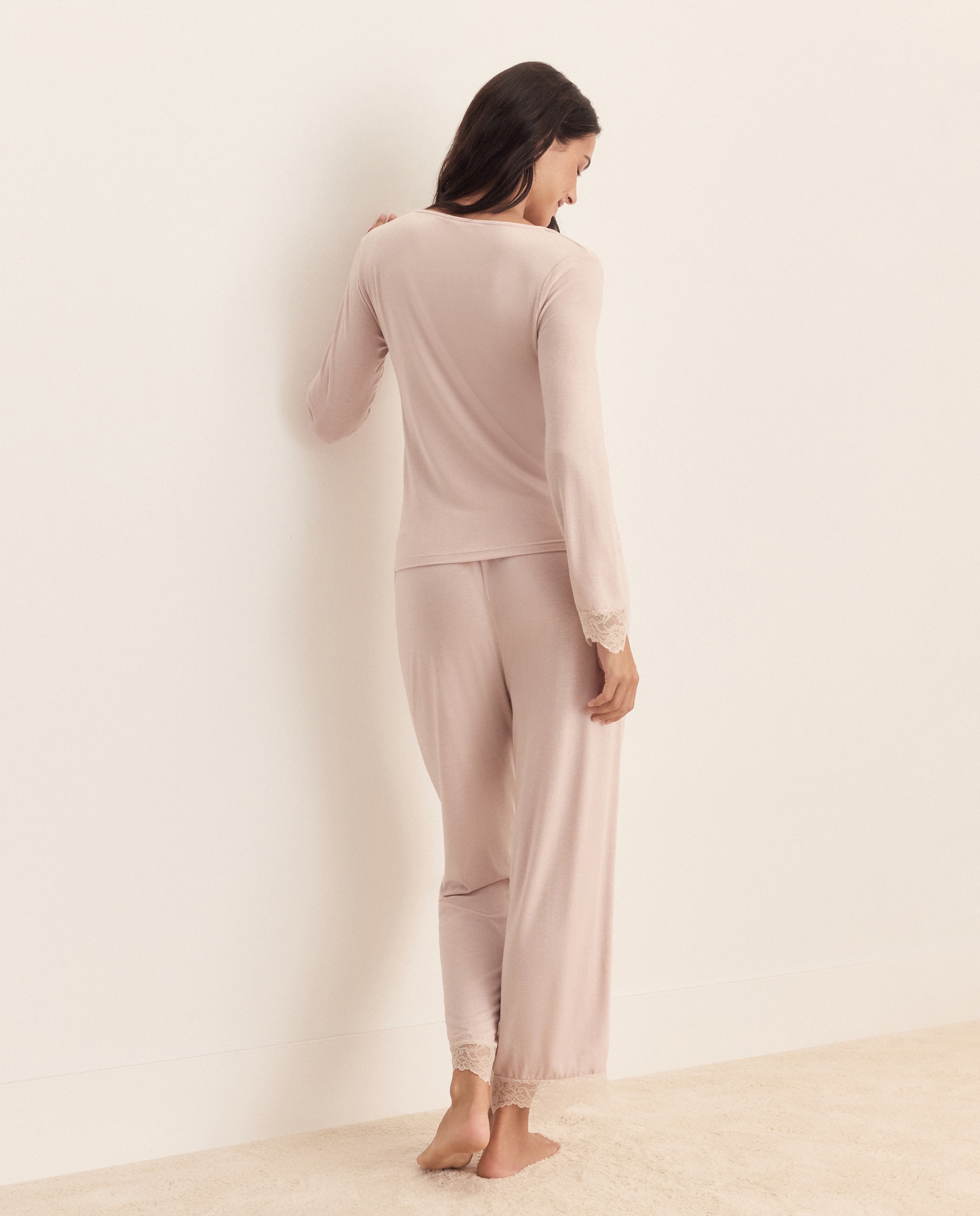 Pijama com Detalhes na Gola 230 Rosa Escuro-2