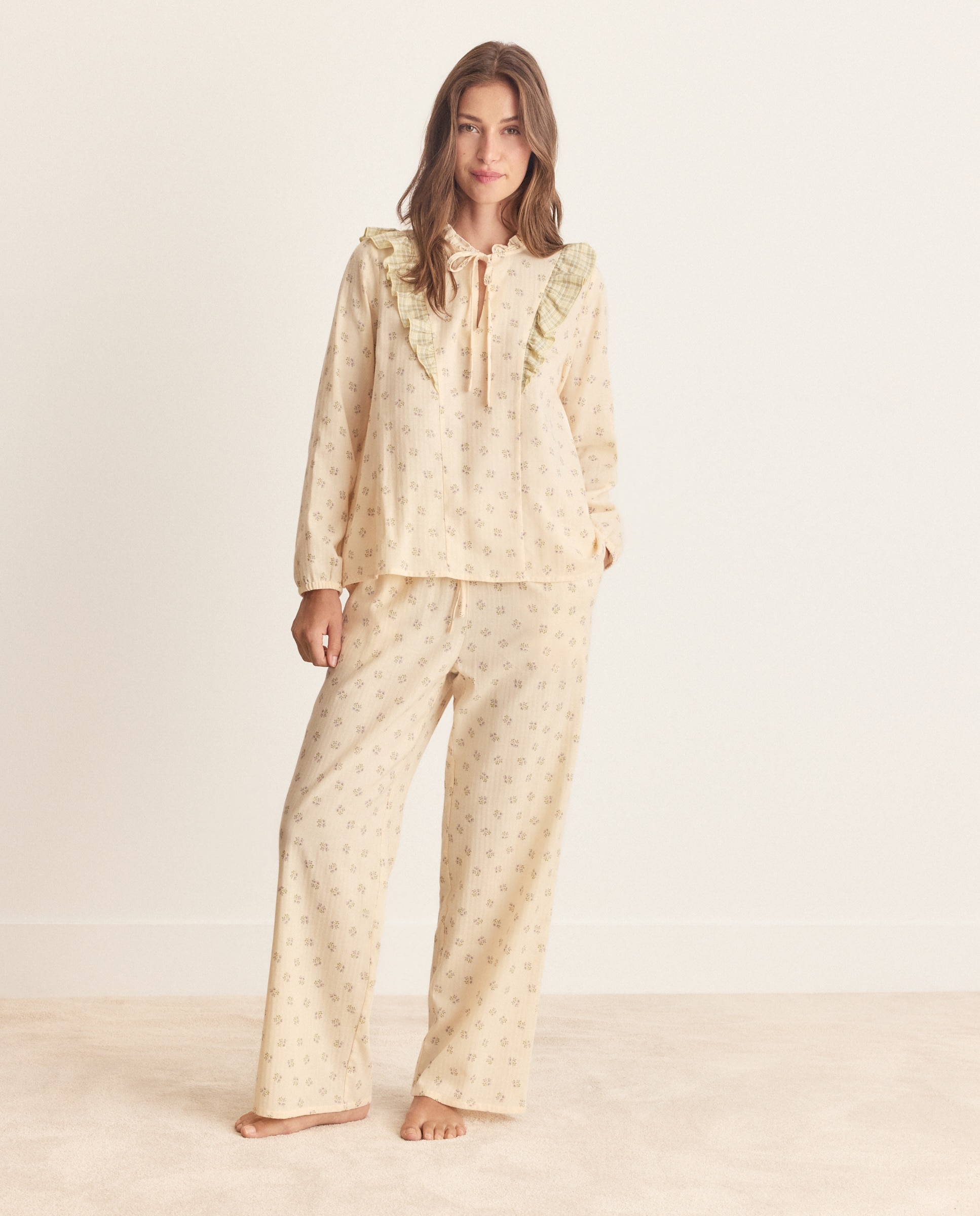 Imagen 0 de Pijama completo estampado de mujer Morado