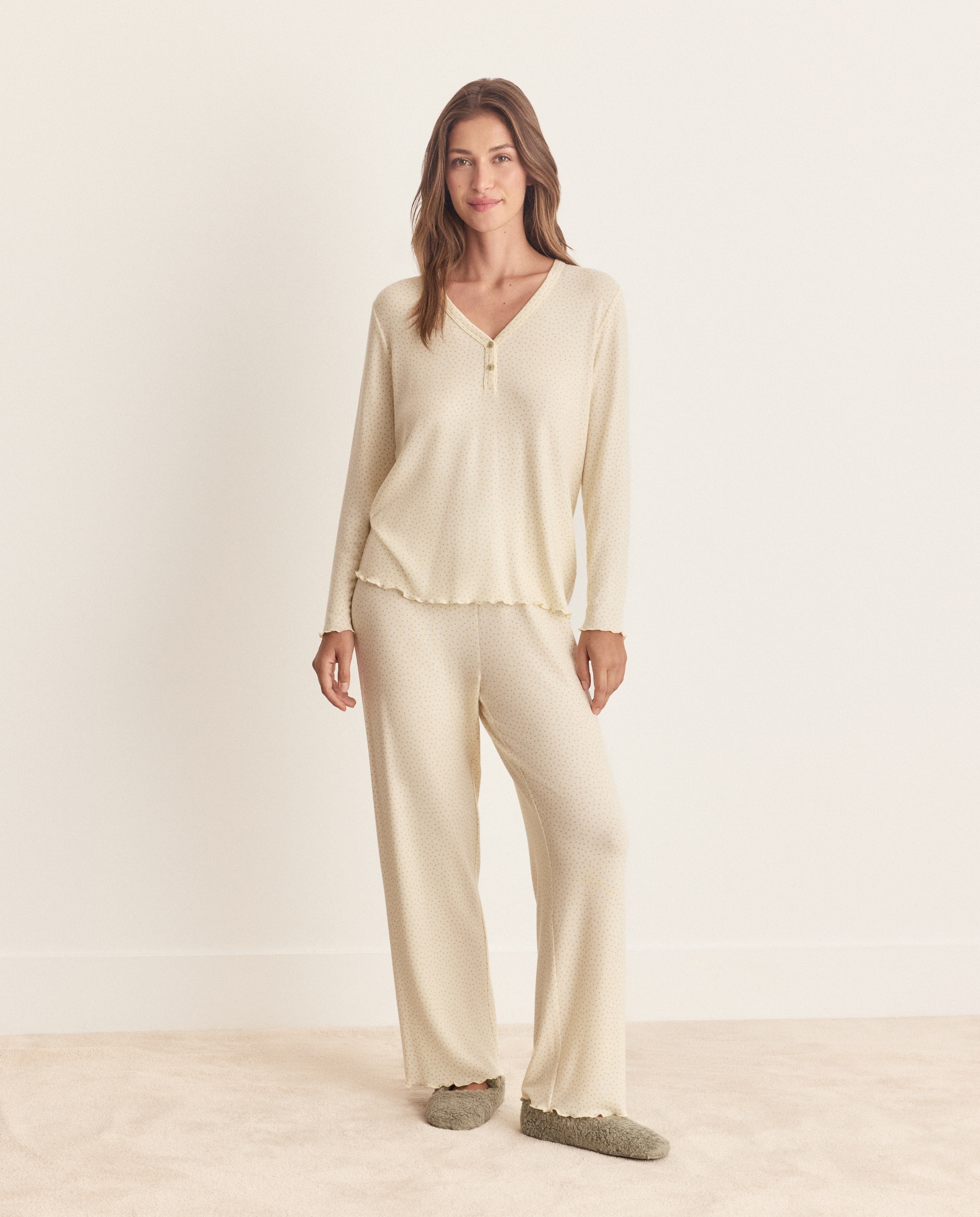 Imagen 0 de Pijama completo estampado de mujer Verde