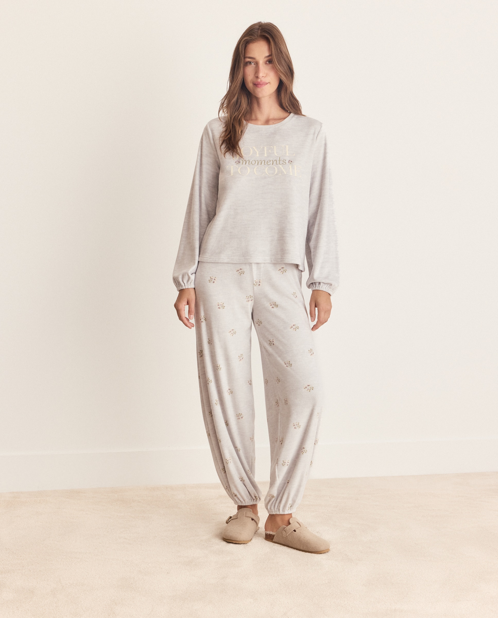 Imagen 0 de Pijama completo liso de mujer 820 Gris medio
