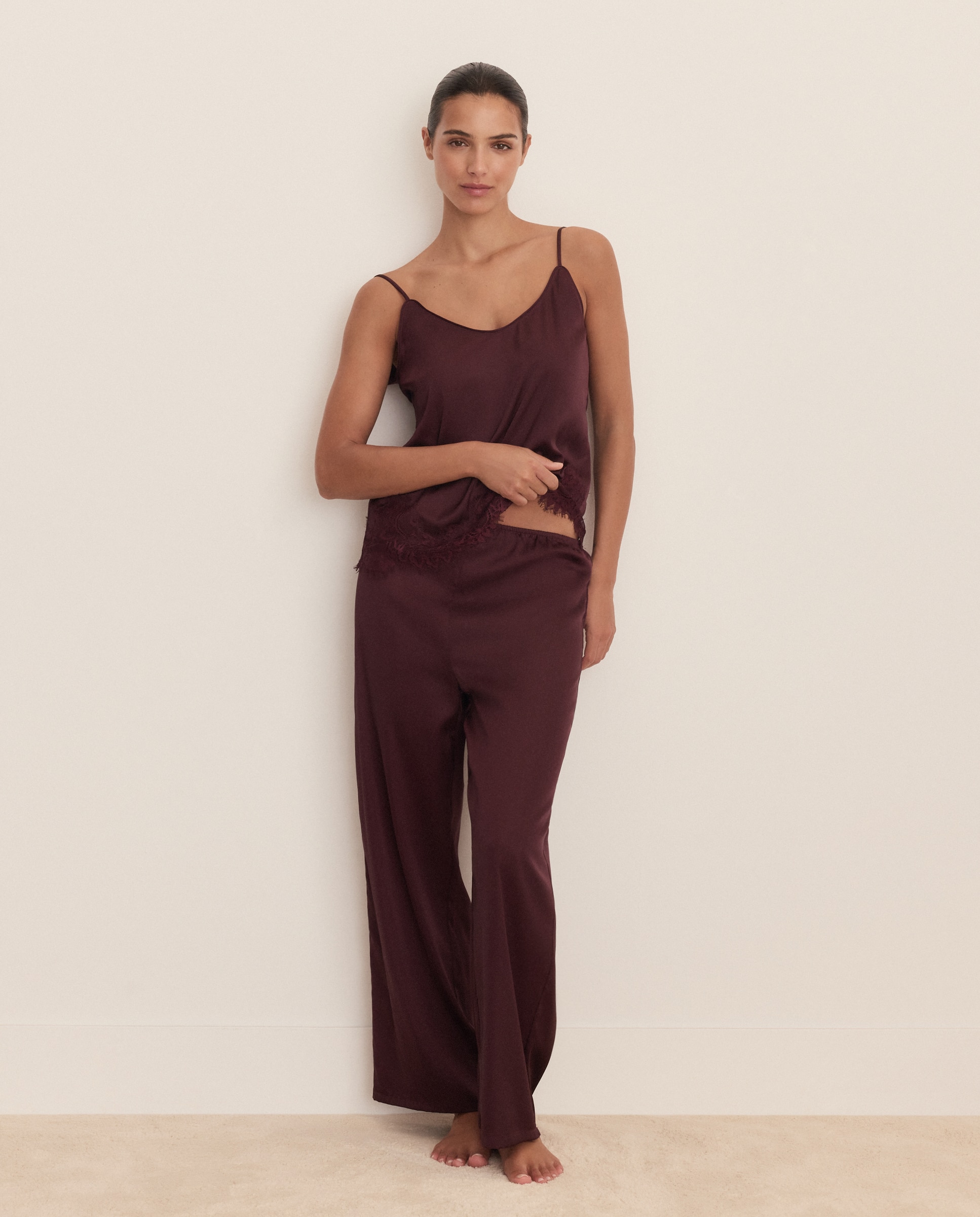 Pijama tirantes de mujer con pantalón largo de satén - Énfasis - Burdeos Burdeos-1