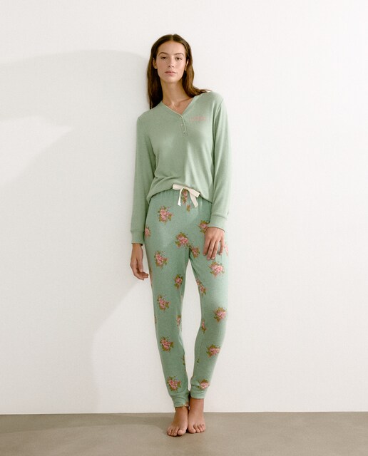 Imagem 0 de Pijama de Viscose Estampado