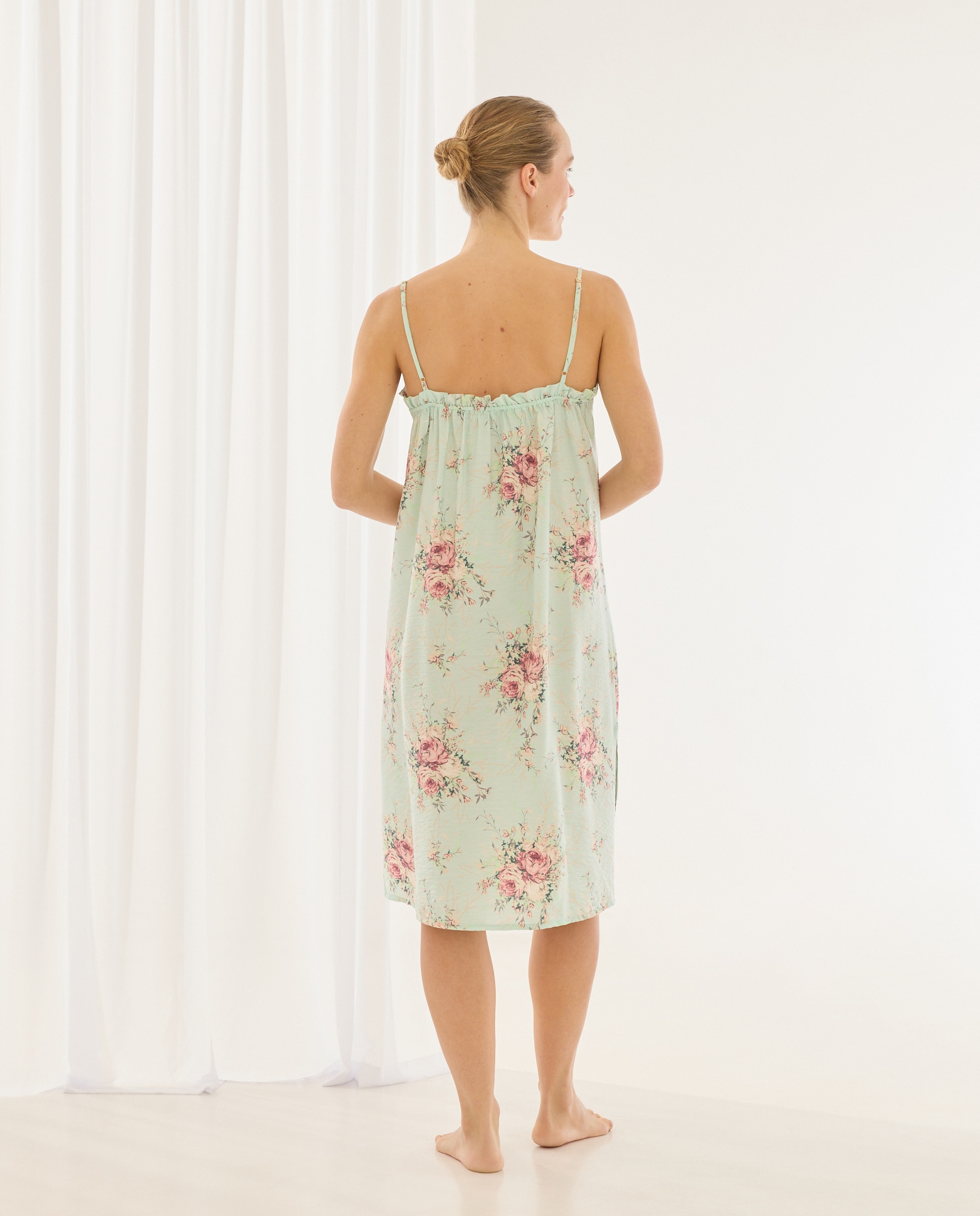 Camisa de Dormir com Estampado Floral e Detalhe nas Mangas Verde-2
