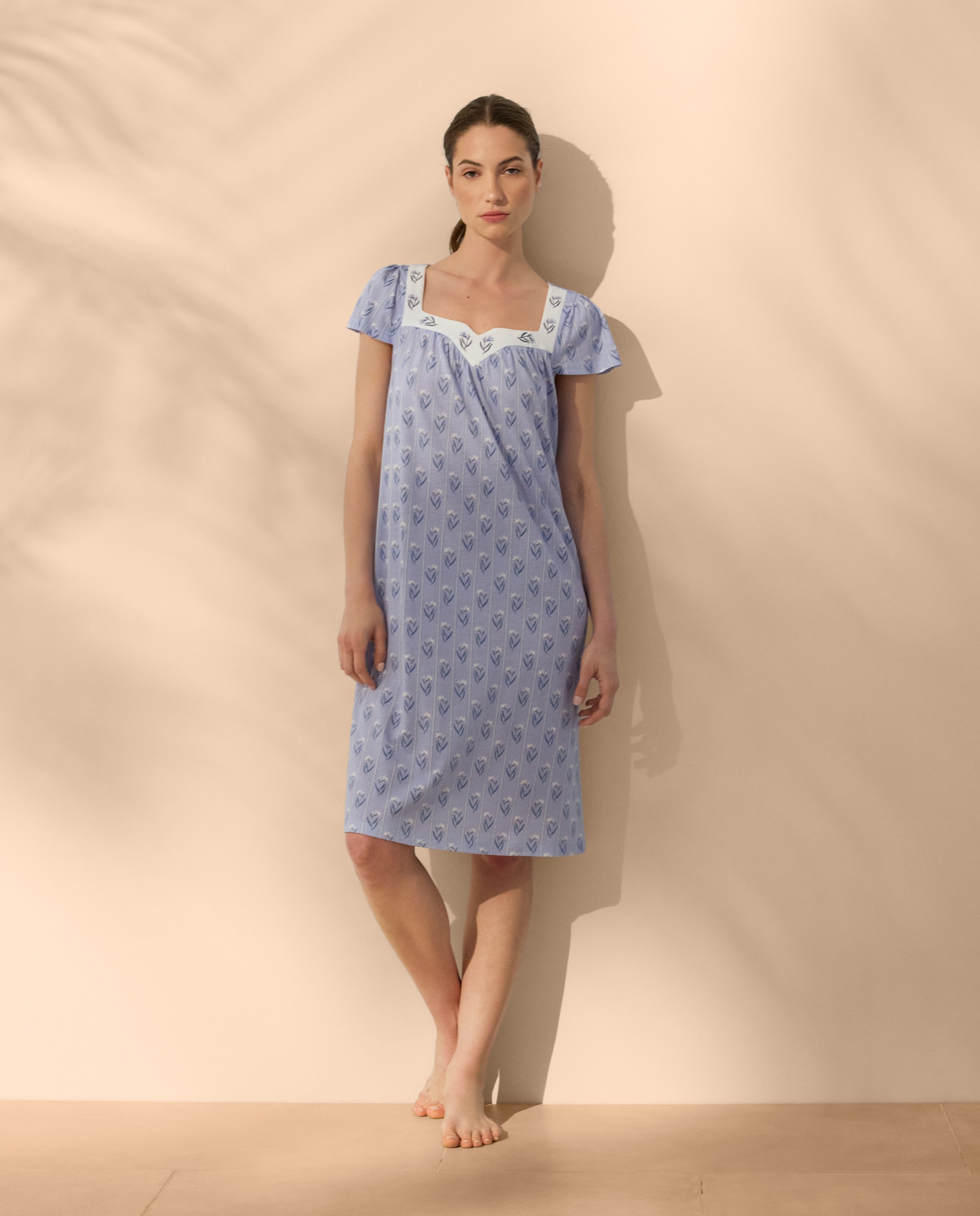 Camisa de Dormir com Estampado Floral e Riscas Azul-2
