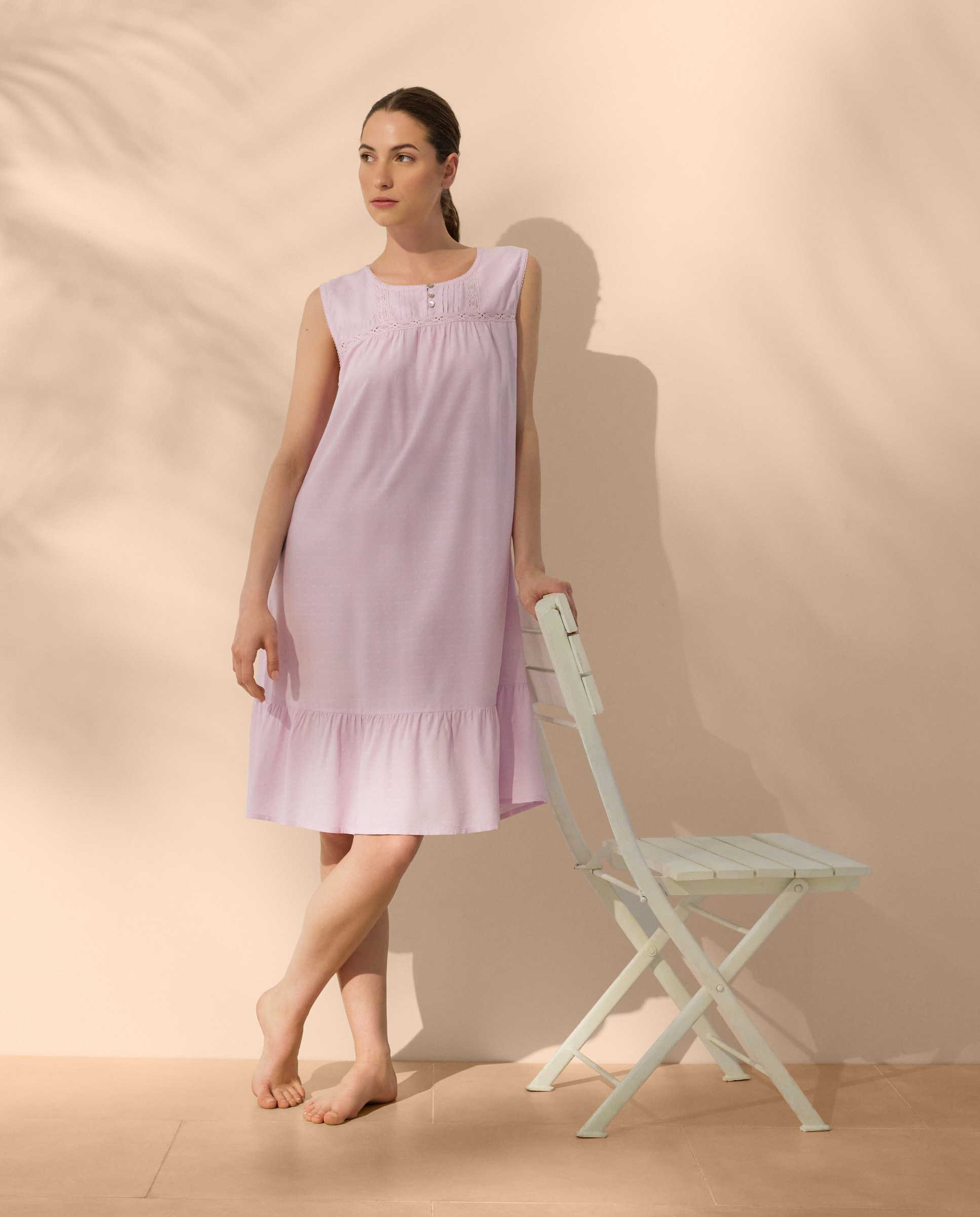 Camisa de Dormir sem Mangas e com Pregas e Renda 230 Rosa Escuro-2