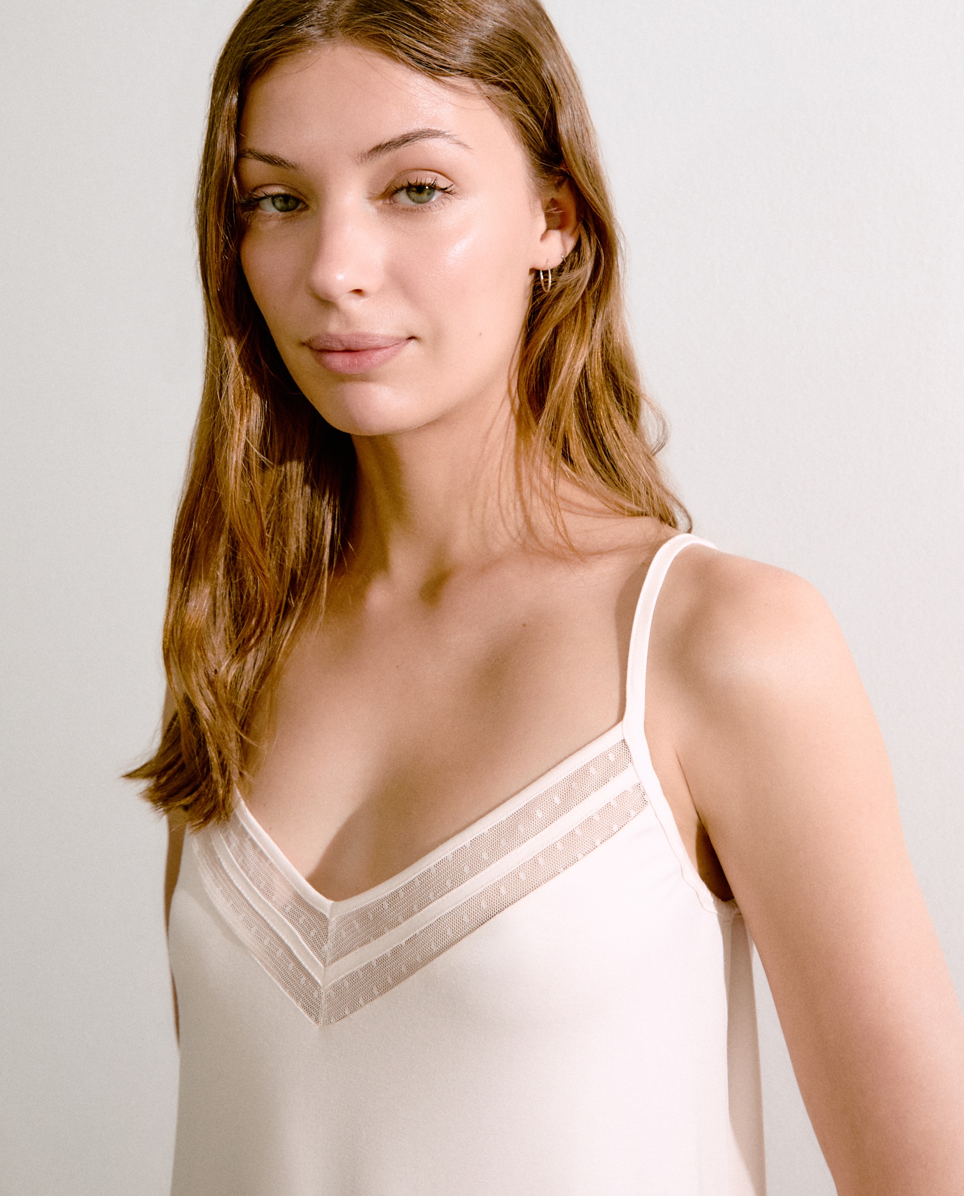 Camisa de Dormir pelo Joelho com Alças 120 Cru-2