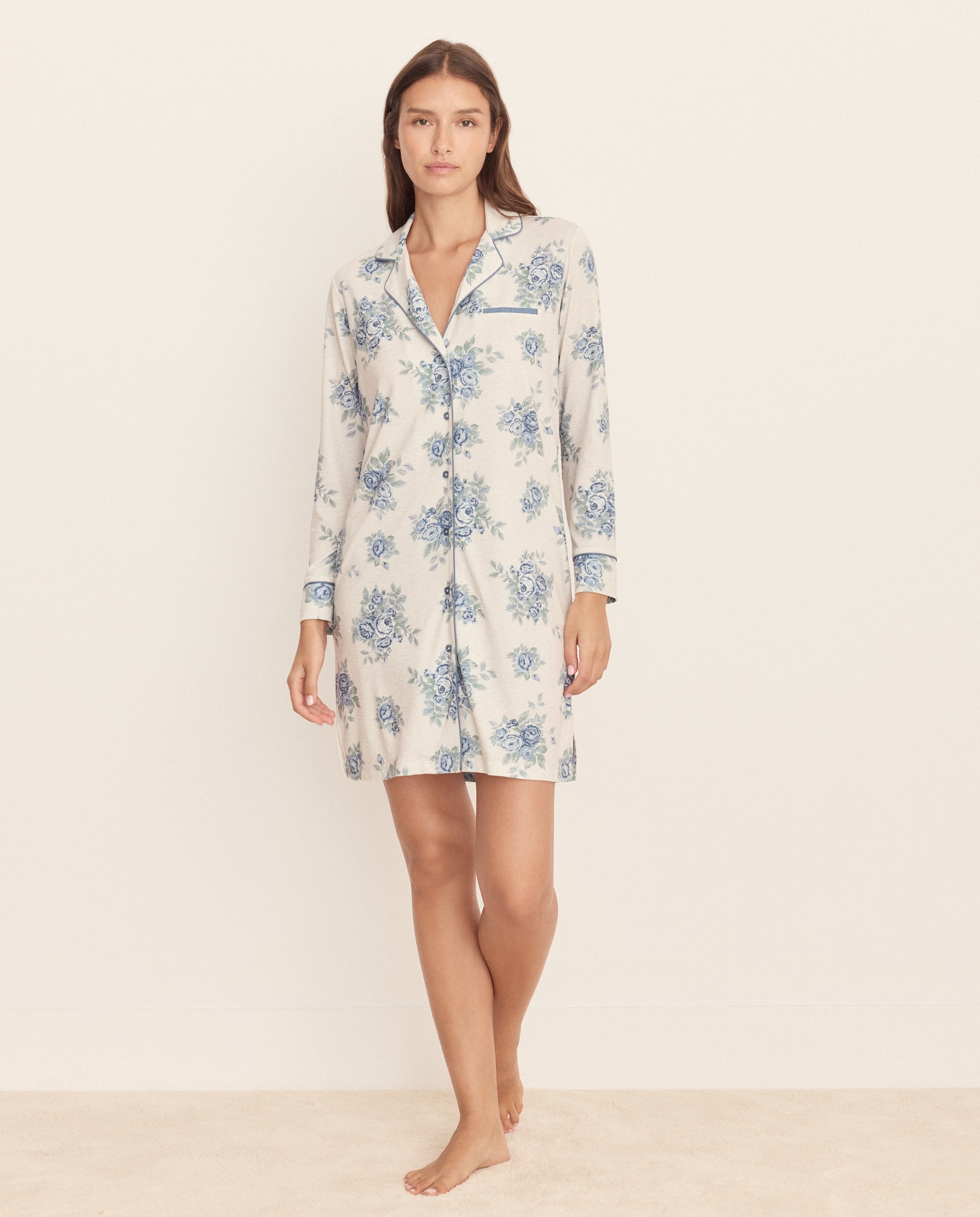 Imagem 0 de Camisa de Dormir com Botões e Estampado Floral