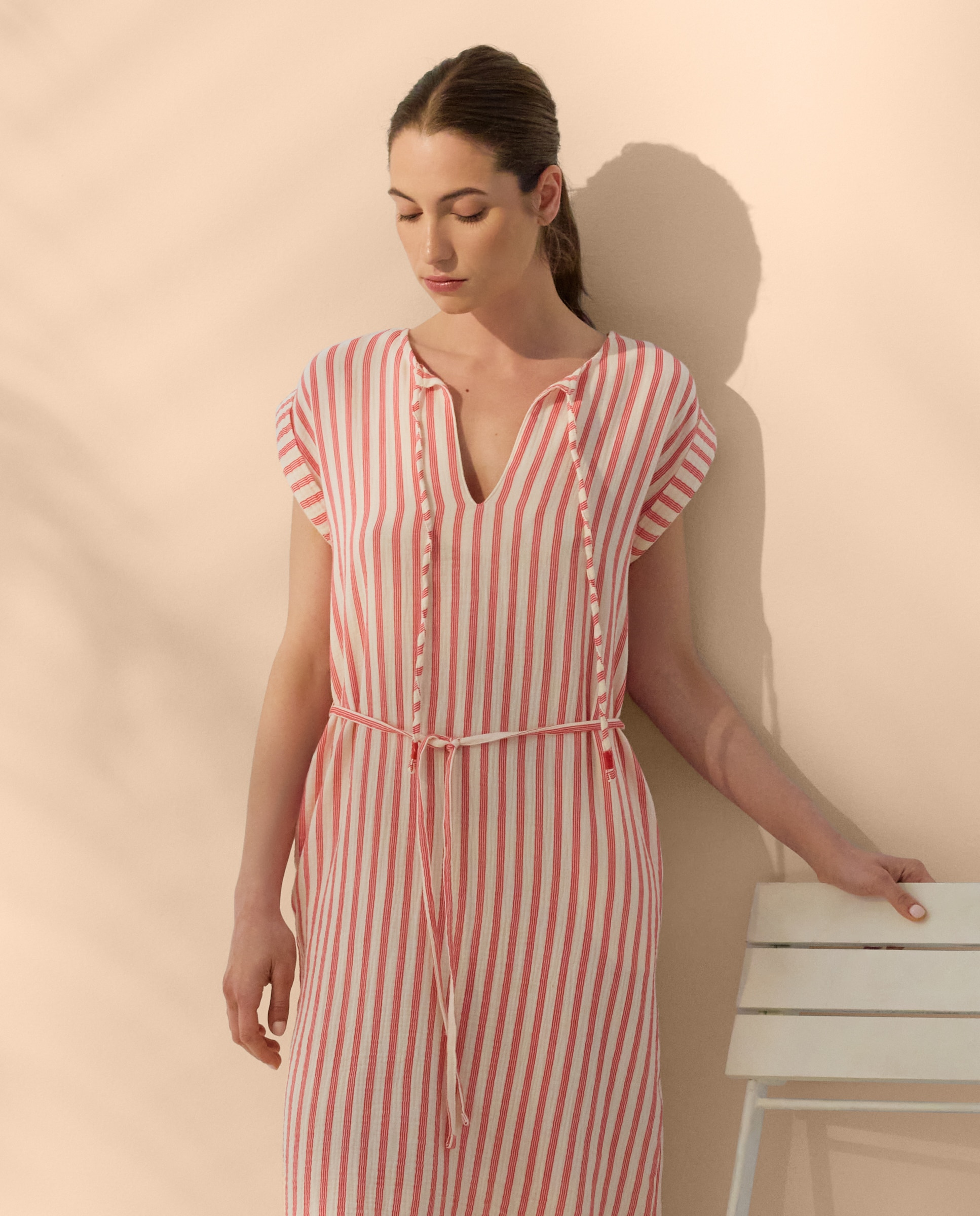 Vestido sem Mangas com Riscas Estampadas Vermelho-2