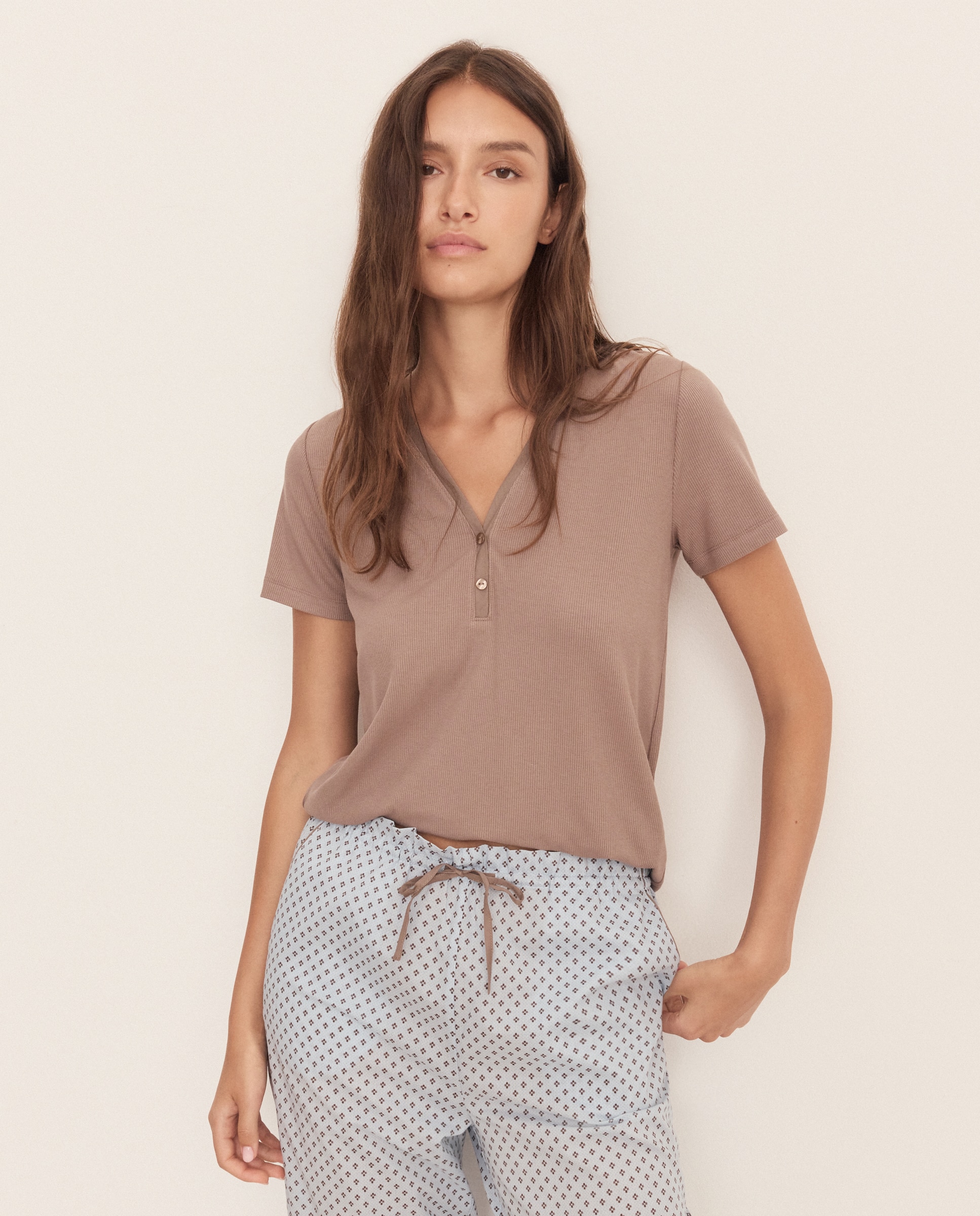 Imagem 0 de Camisola de Pijama com Decote em Bico com Botões