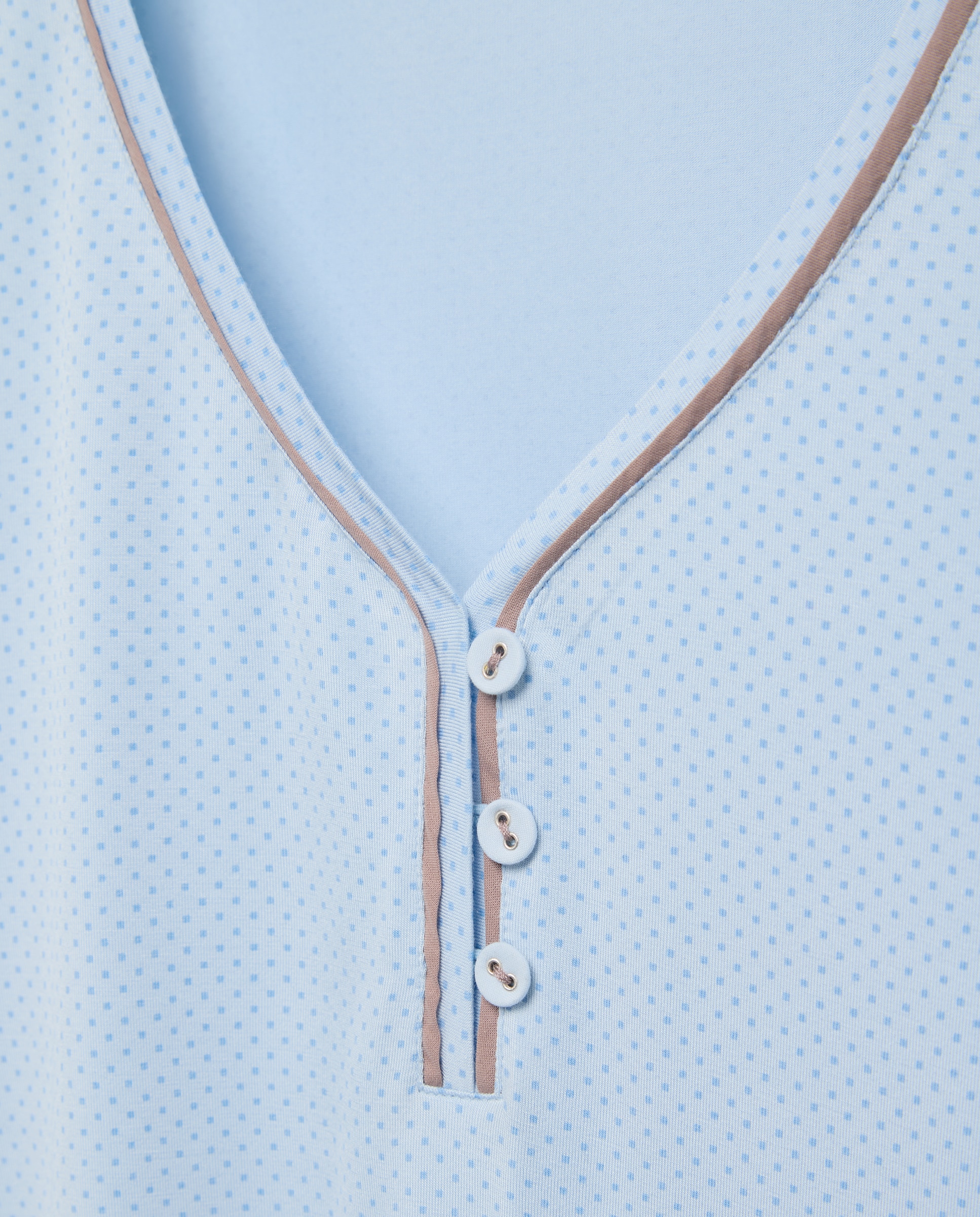 T-shirt com Decote em Bico Azul-5