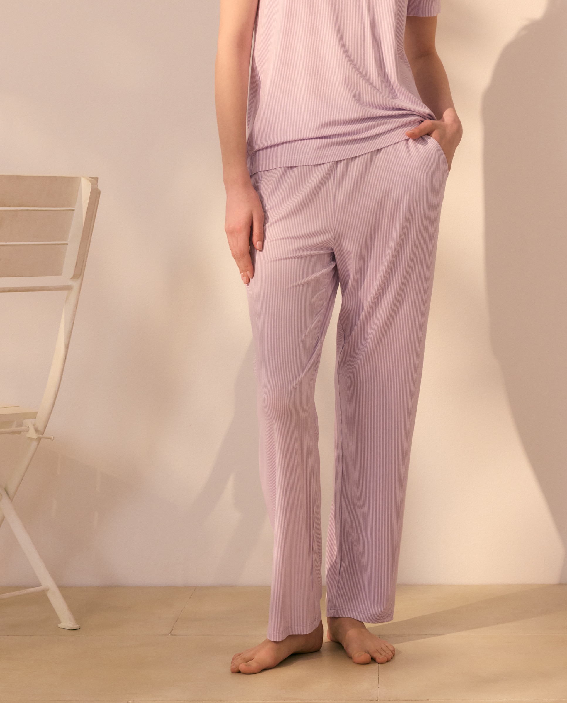 Calças com Estampado às Riscas Roxo-2
