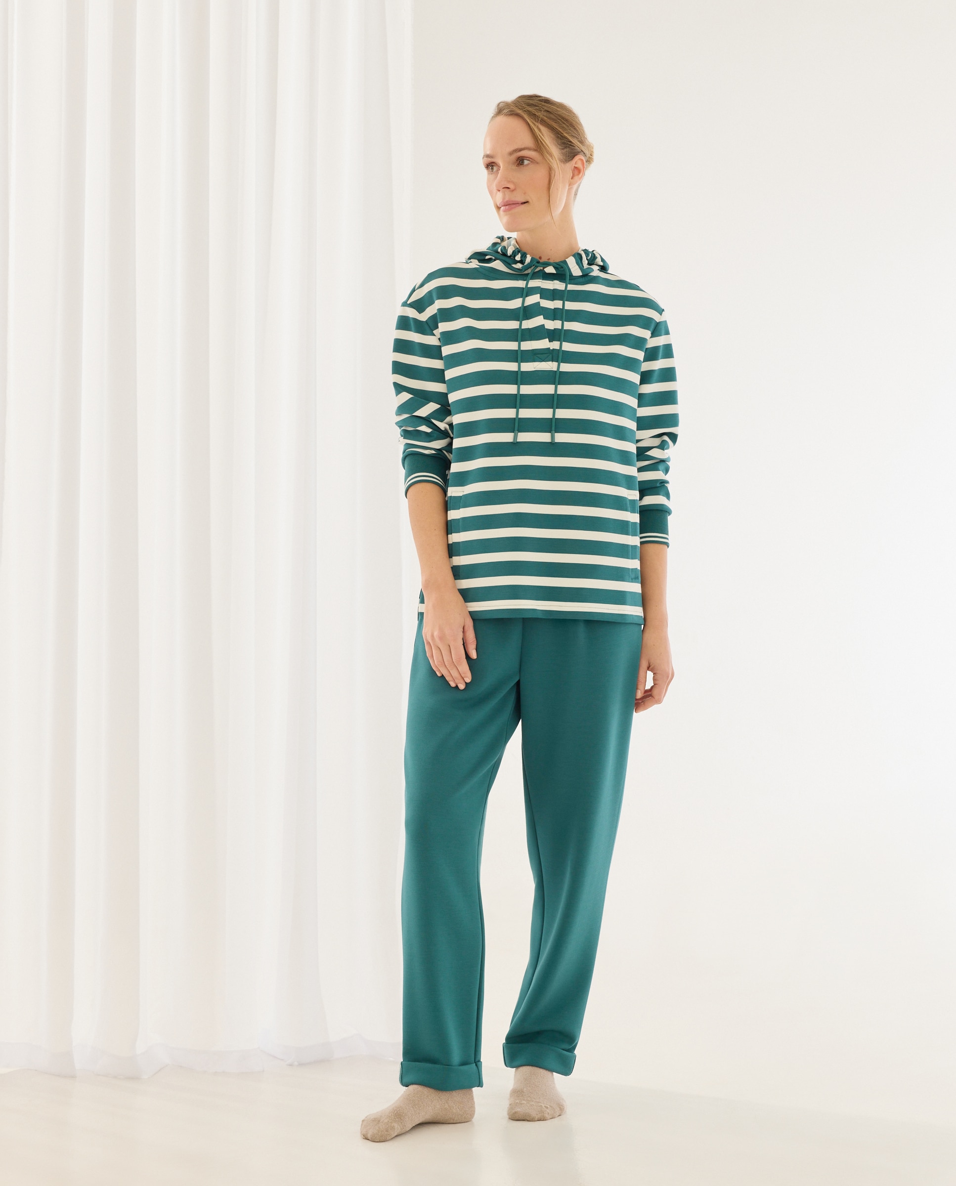 Sweatshirt às Riscas e com Capuz Verde-2