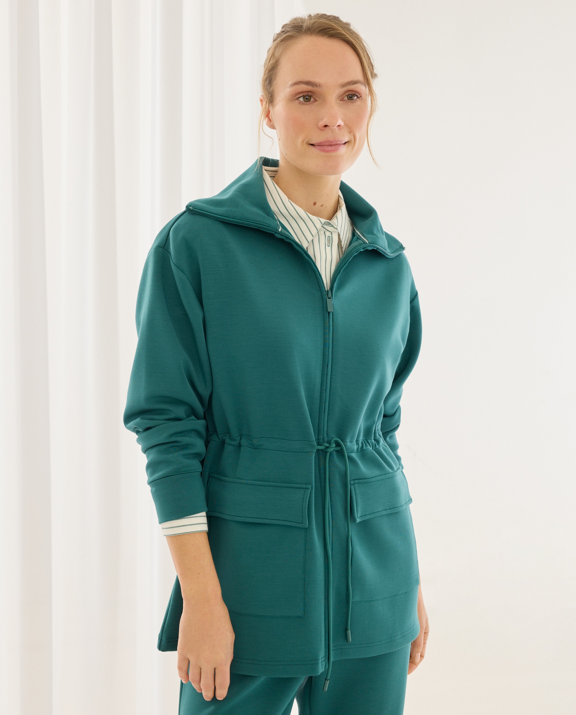 Chaqueta cremallera y cinturón 530 Verde oscuro Énfasis · El Corte Inglés — oferta en El Corte Inglés