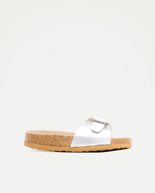 Zapatillas de casa de mujer con hebilla