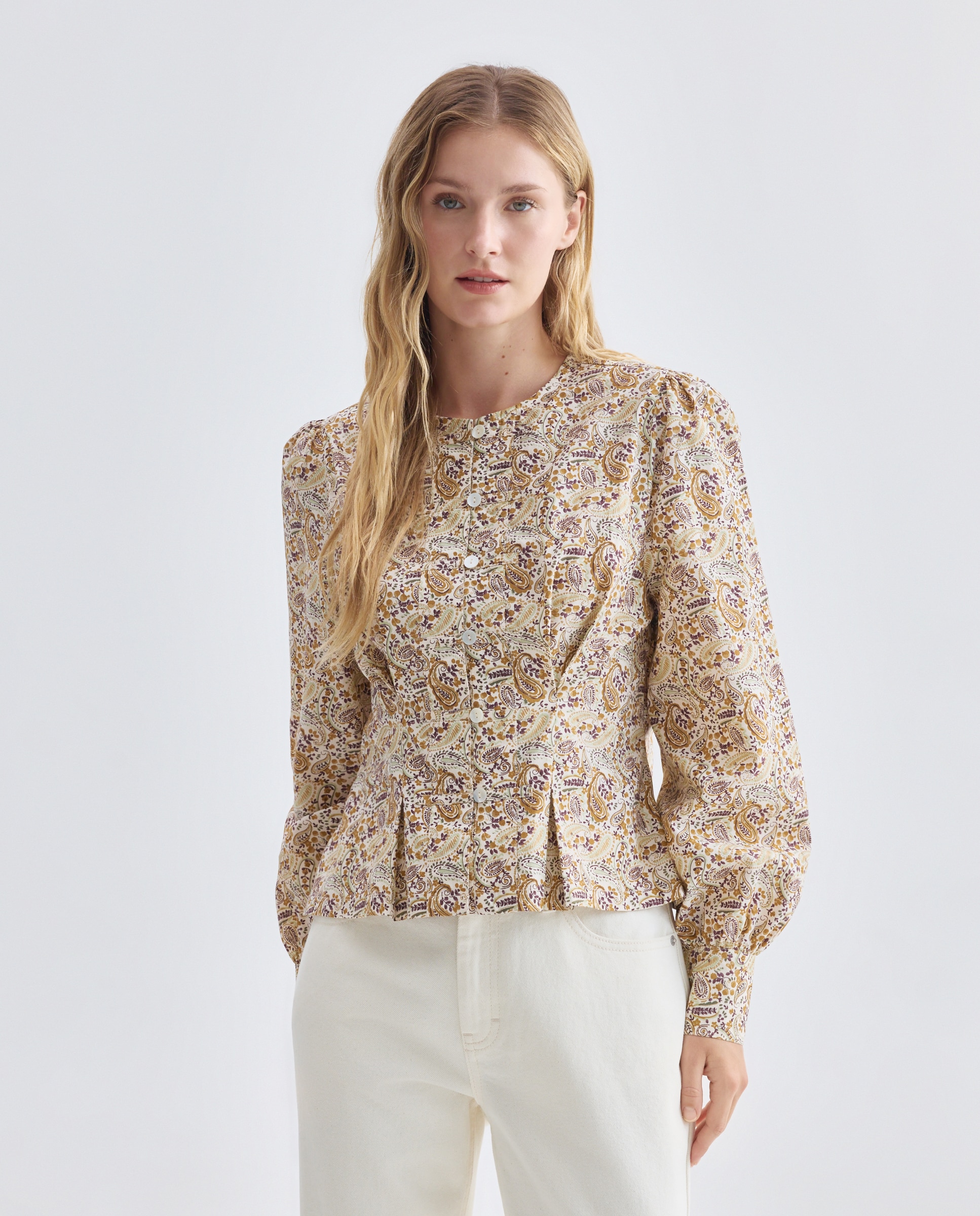 Imagen 0 de Blusa de mujer estampada paisley
