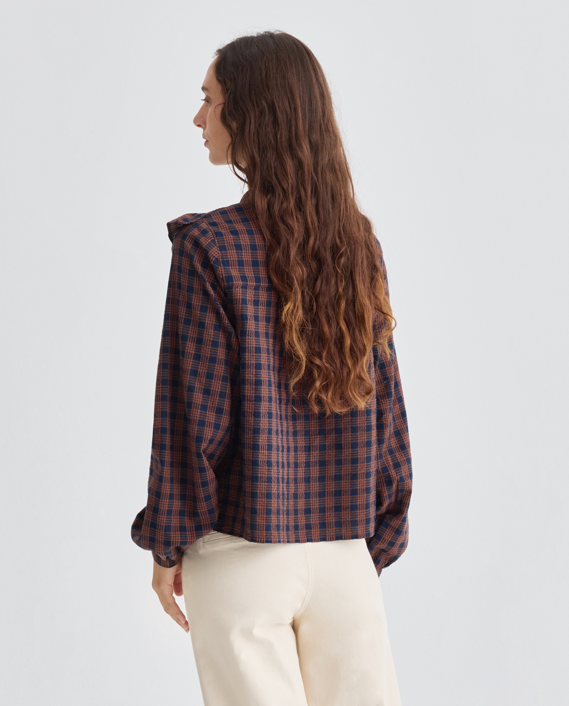 Blusa de mujer de cuadros con volantes Marrón-3
