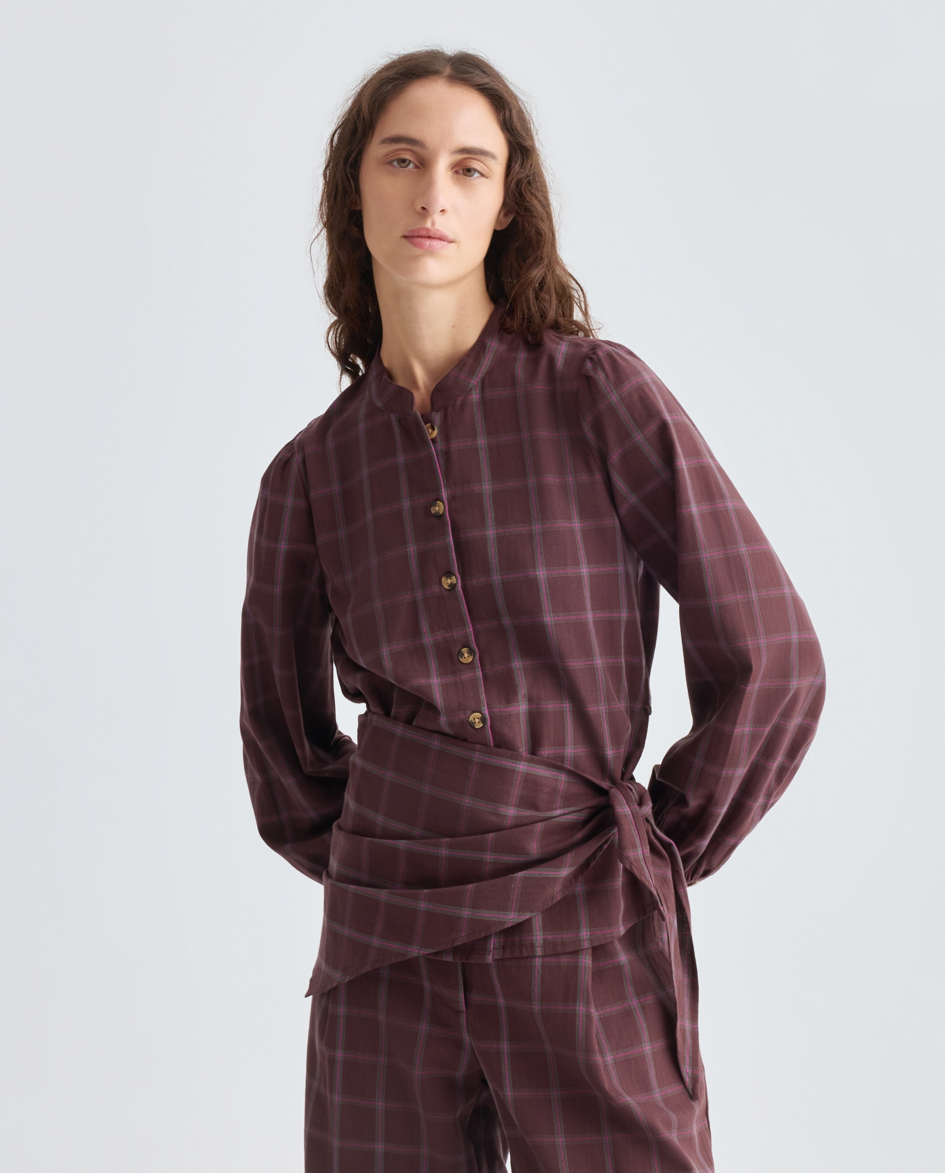 Imagen 0 de Blusa de mujer de cuadros lazada cintura total look