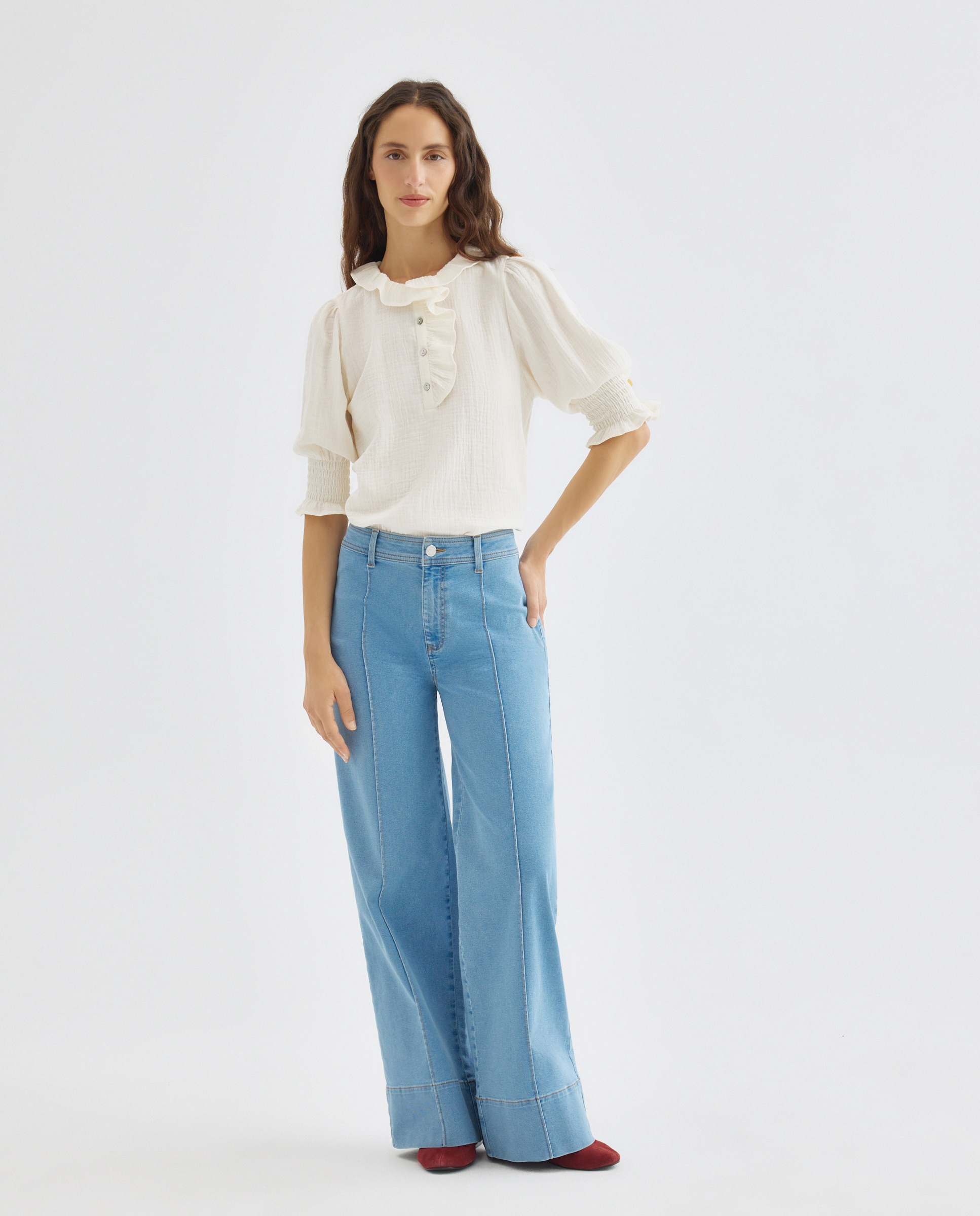 Blusa de mujer de algodón con cuello volante 120 Crudo-2