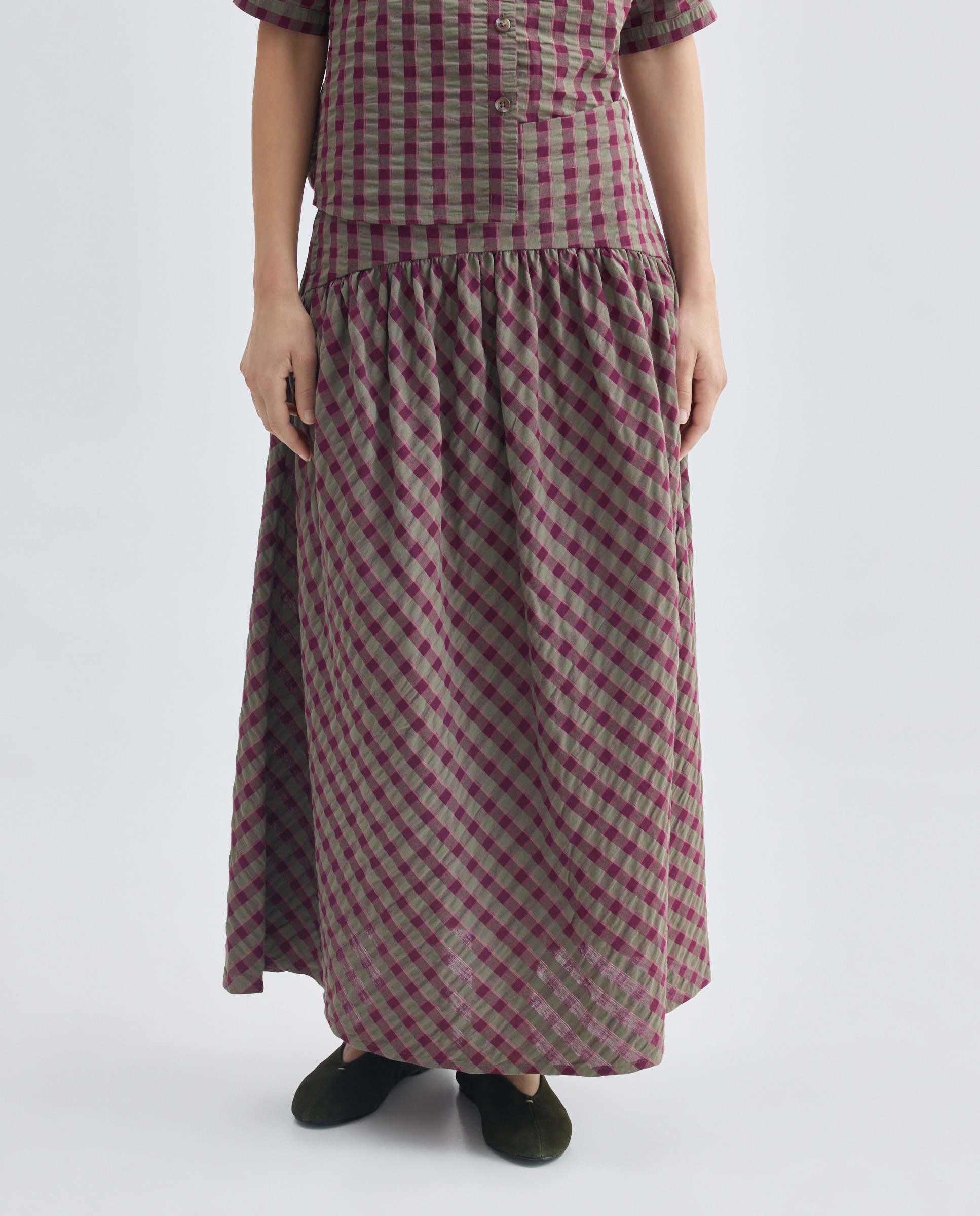 Falda de mujer de cuadros total look 2