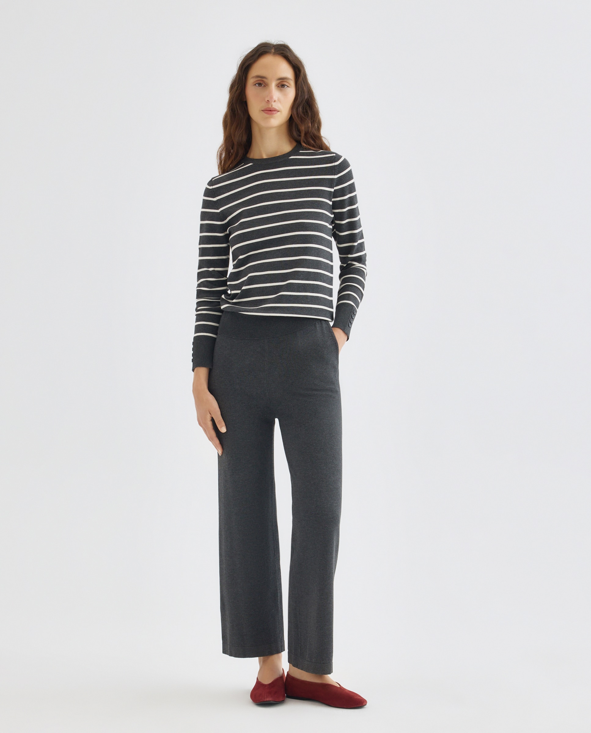 Imagen 0 de Pantalon de punto de mujer con bolsillos