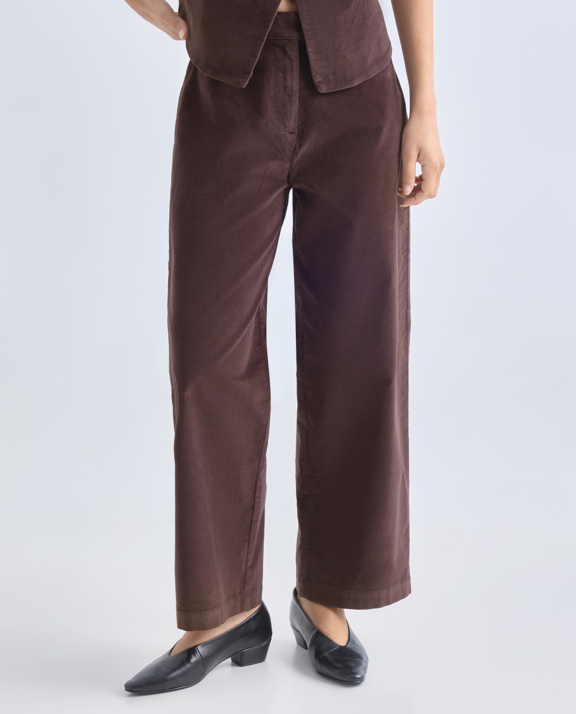 Pantalón de mujer recto velvet total look Chocolate-2