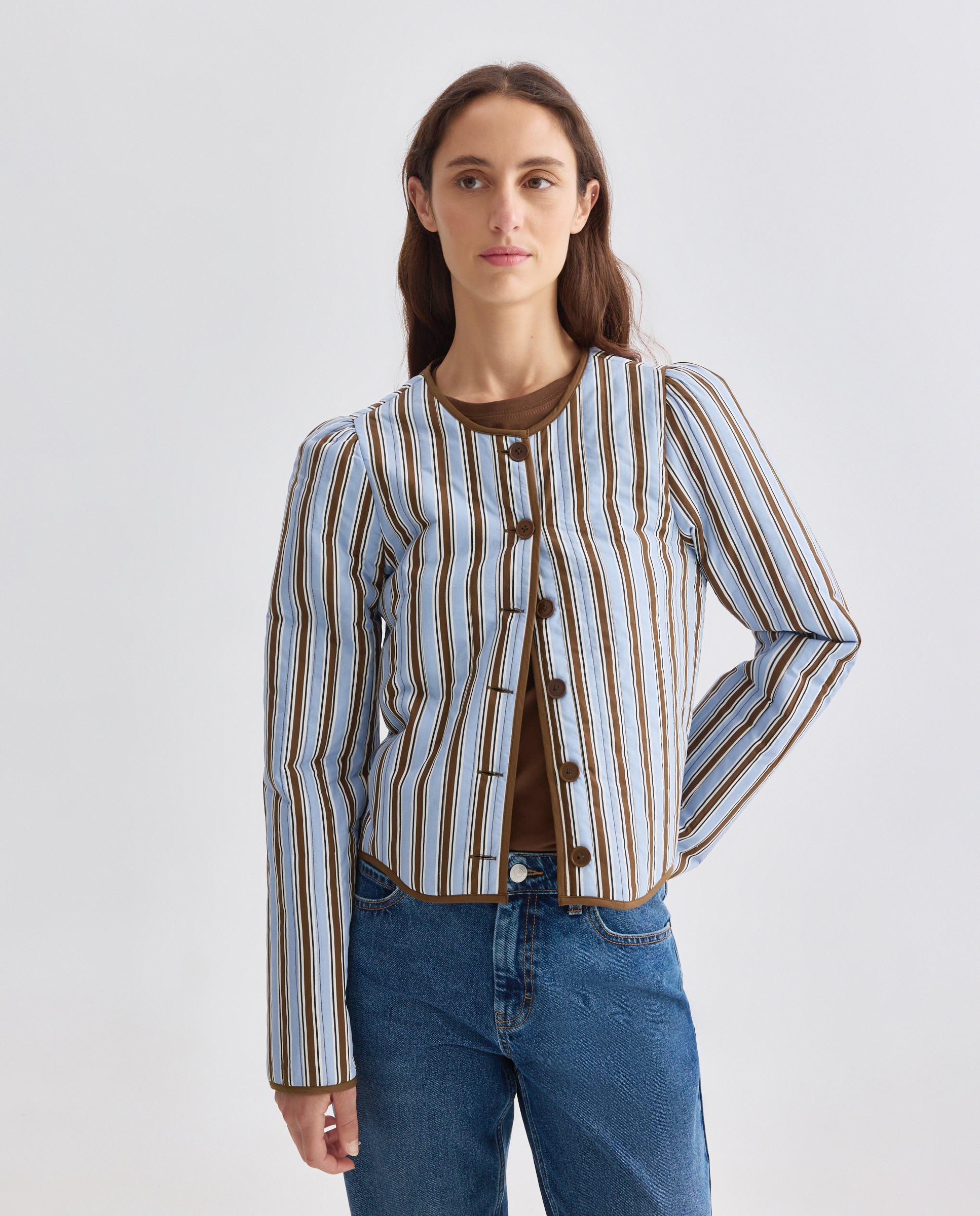 Imagen 0 de Chaqueta guateada de mujer de rayas total look