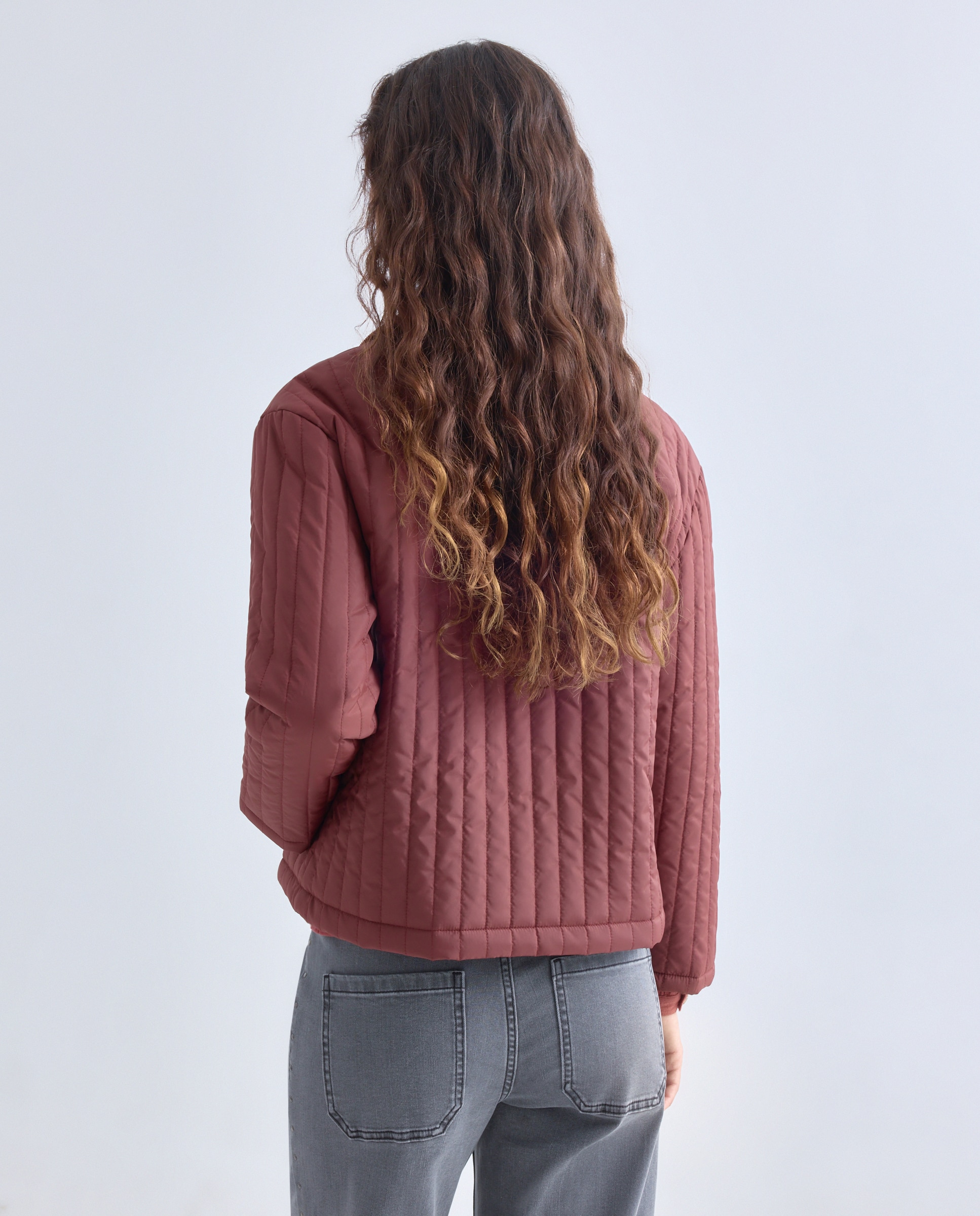 Chaqueta de mujer acolchado vertical con pañoleta 740 Tabaco-3