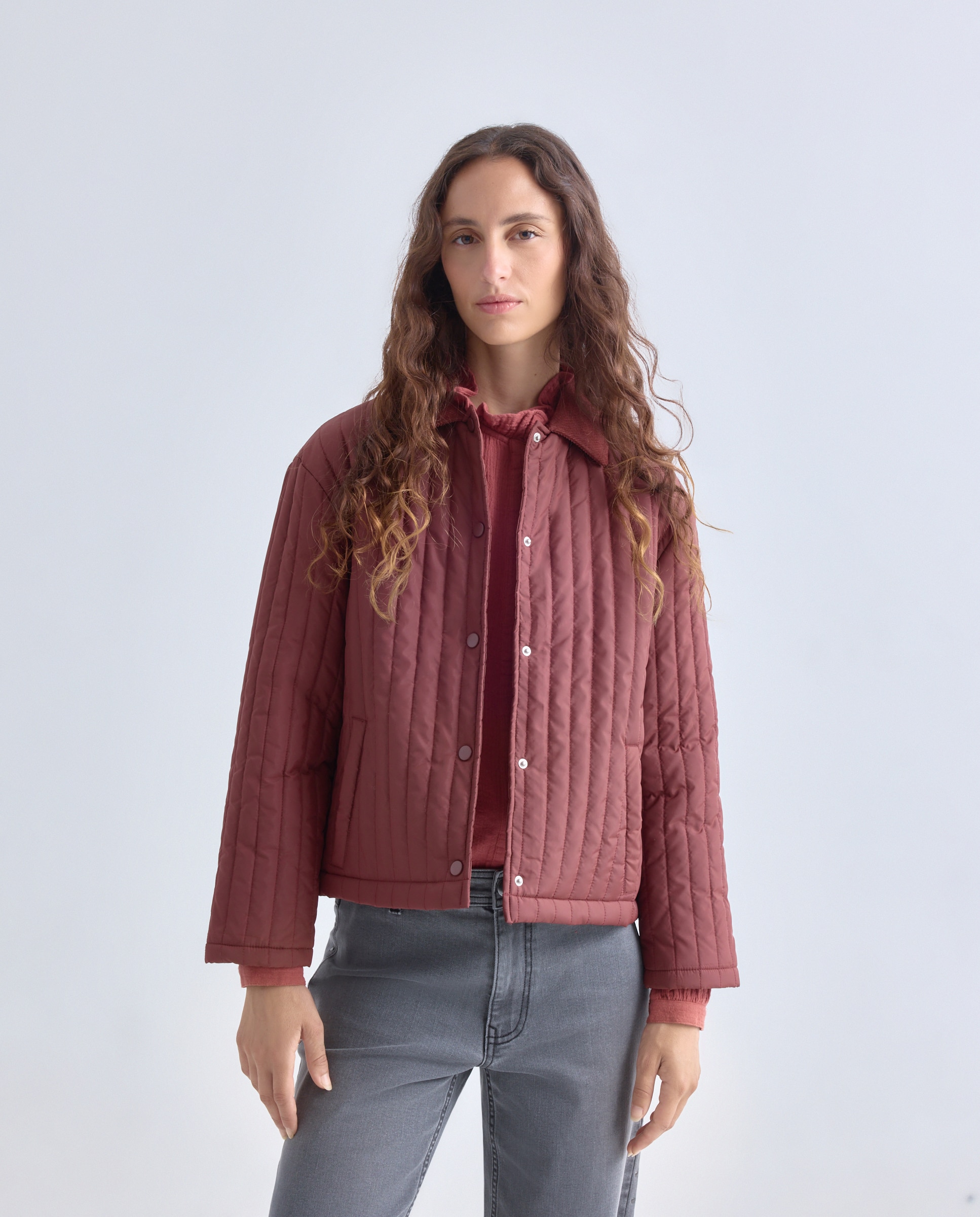 Chaqueta de mujer acolchado vertical con pañoleta 740 Tabaco-4