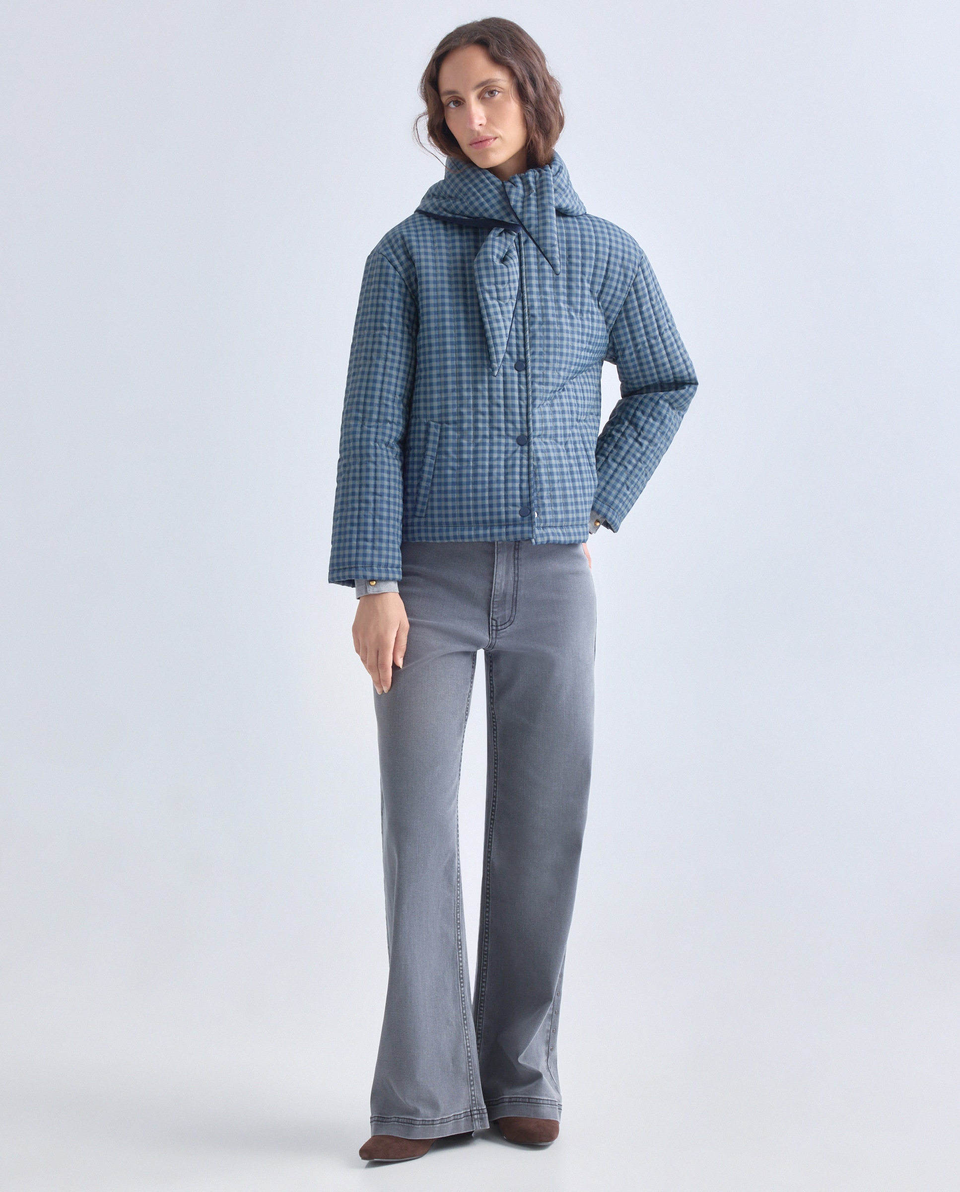 Chaqueta de mujer acolchado vertical de cuadros con pañoleta Azul-2