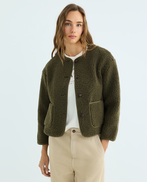 Imagen 0 de Chaqueta corta de mujer de borrego