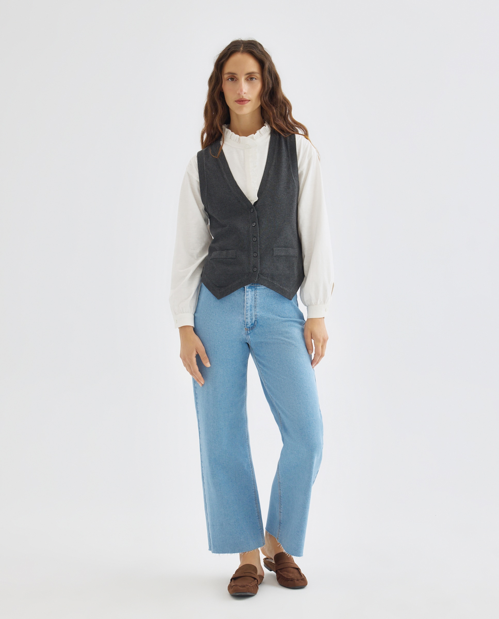 Chaleco de punto de mujer cuello pico 830 Antracita-2