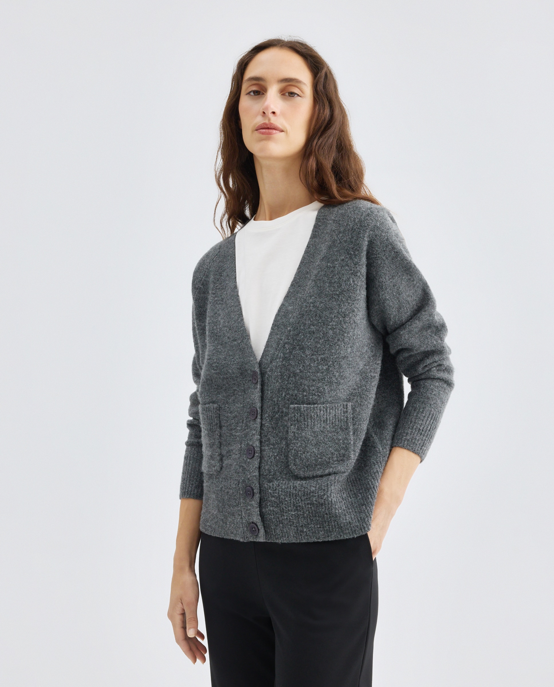Imagen 0 de Cárdigan de mujer oversize cuello pico